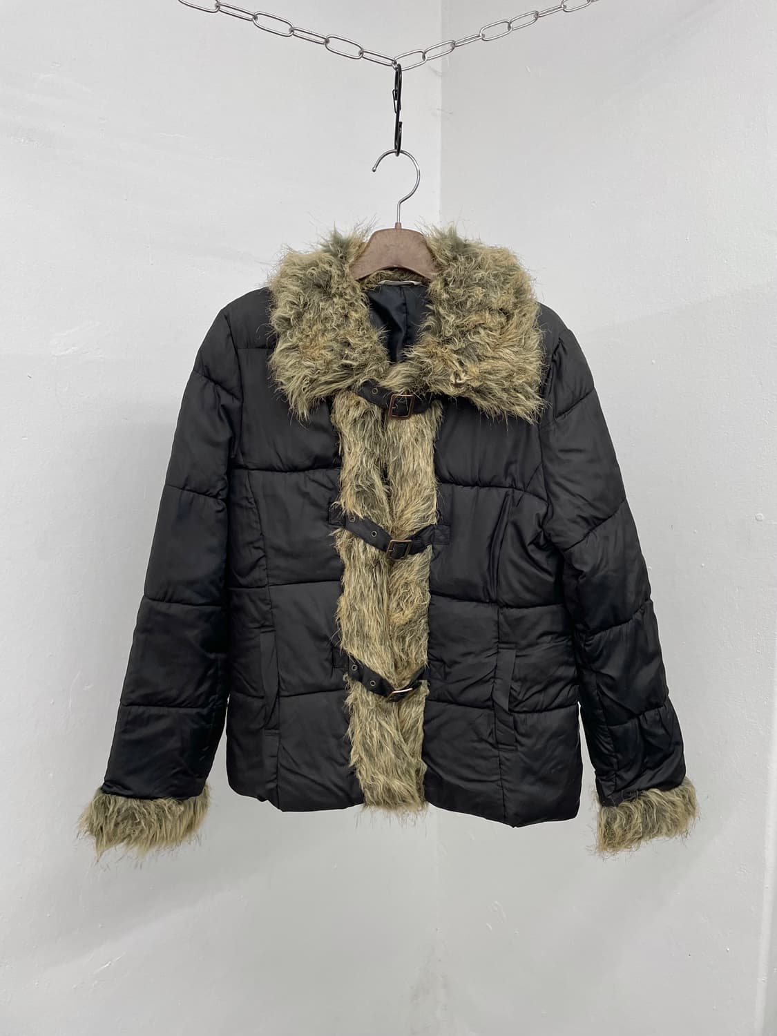 y2k 퍼 트리밍 버클 자켓 상품이미지4