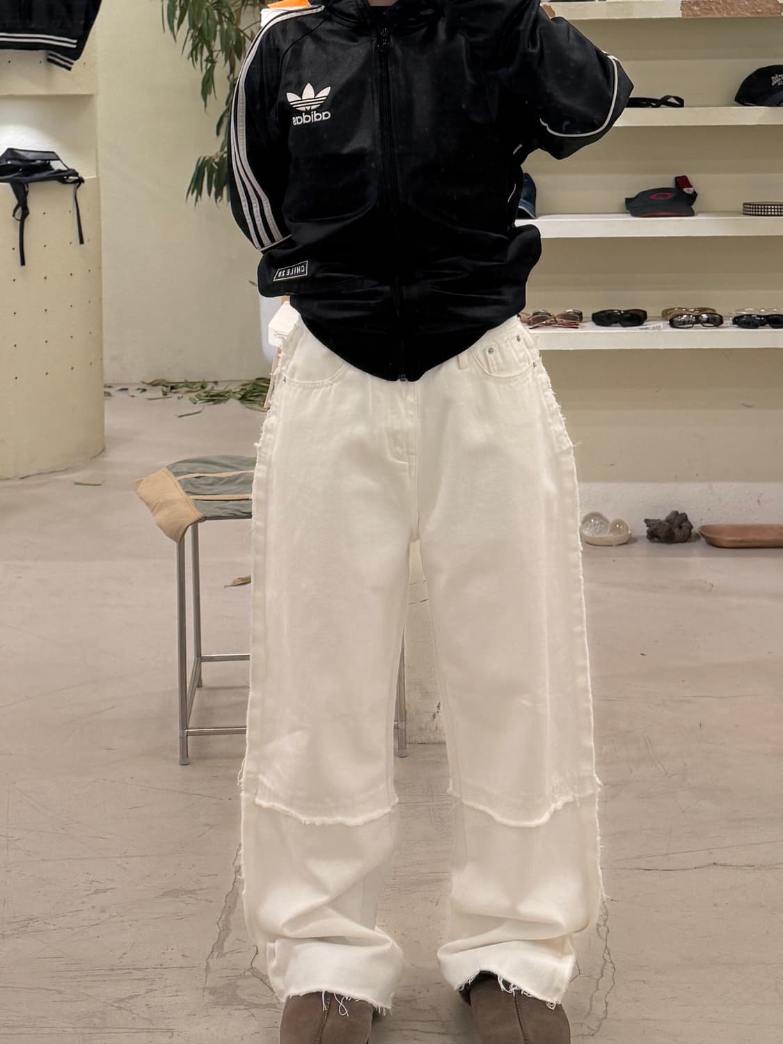 오프화이트 프레이드 컷오프 데님 팬츠 U517 상품이미지1