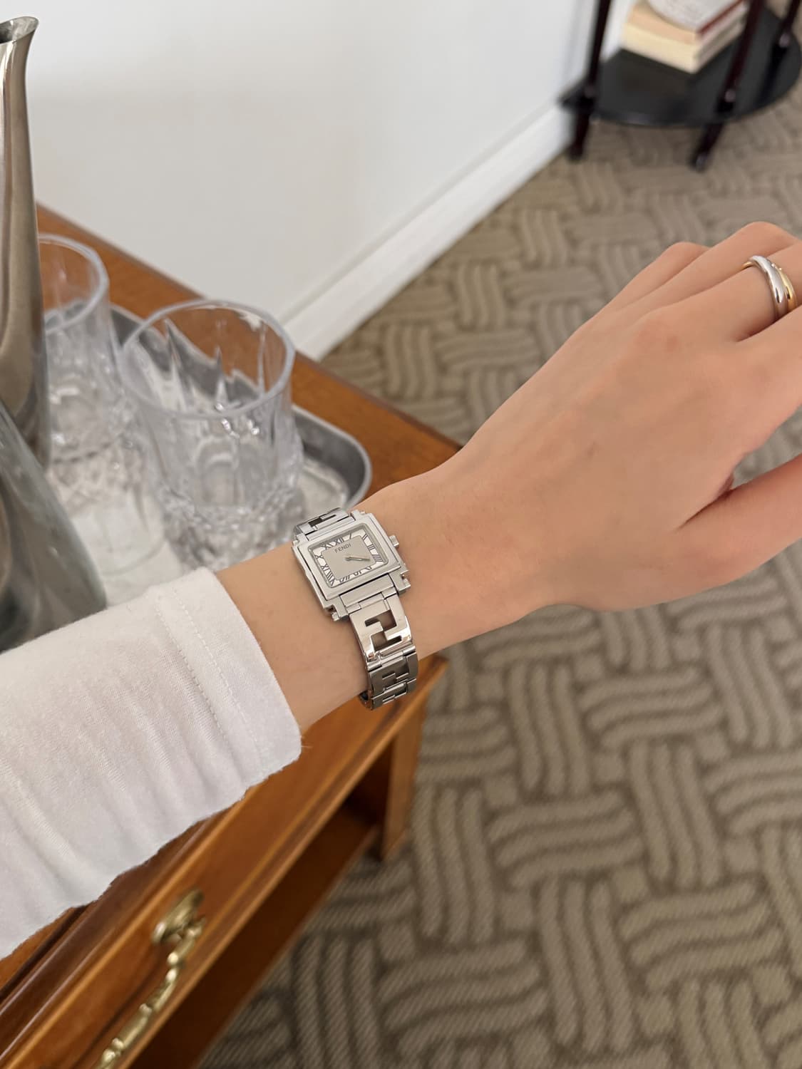 [FENDI] Classic Steel FF watch 6000L 상품이미지4