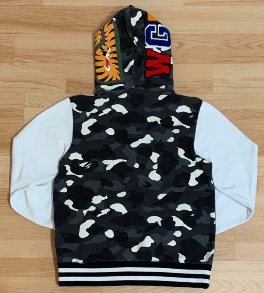 베이프 샤크 시티 카모 후드집업 M 상품이미지5