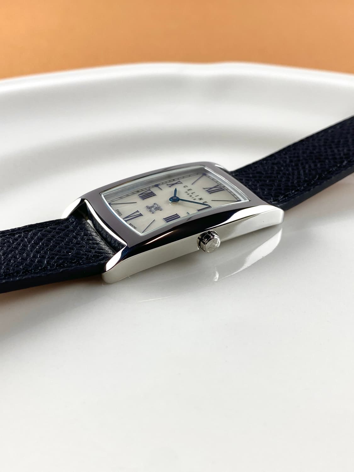 CELINE soft shell watch UNISEX 상품이미지4