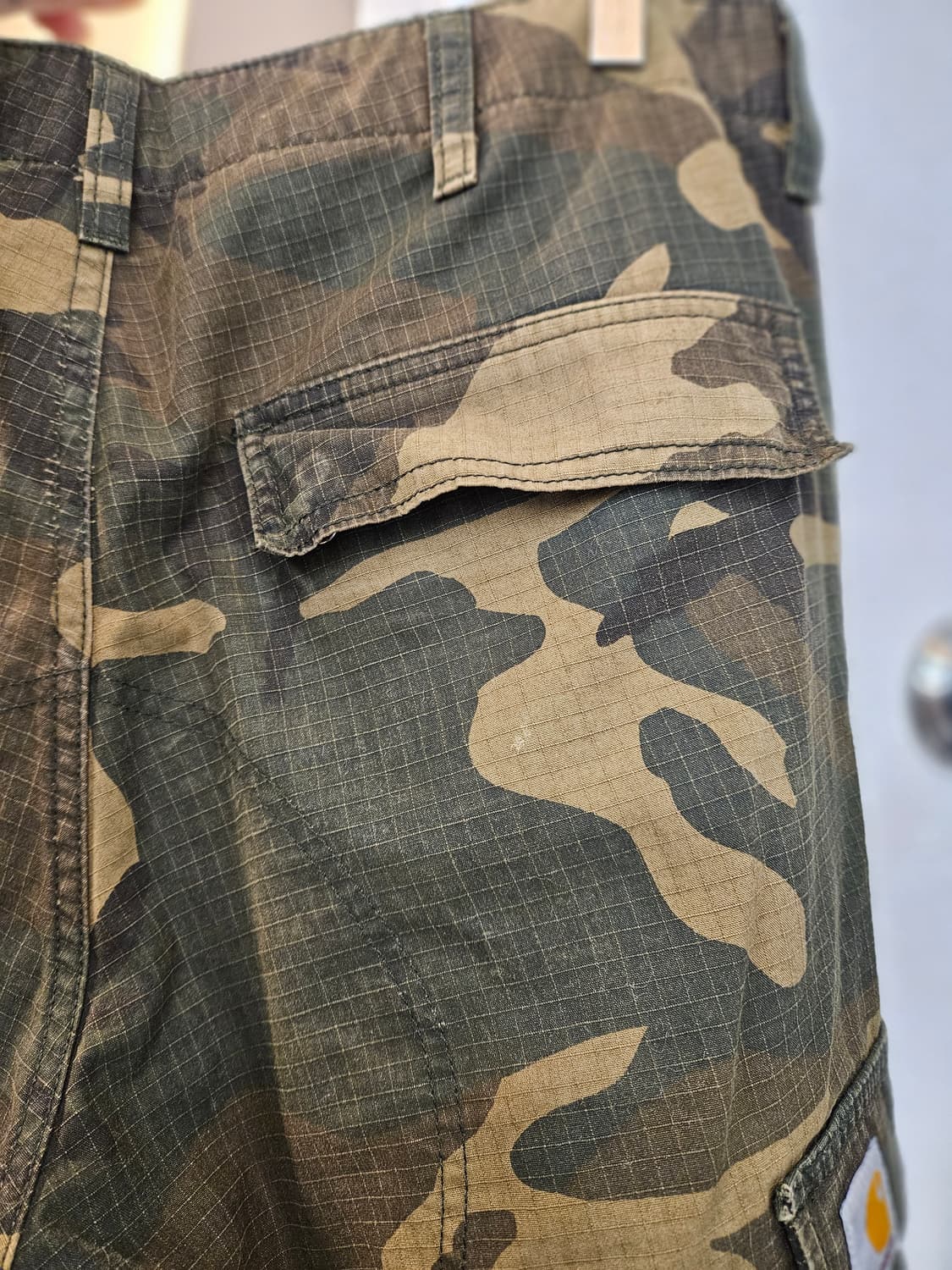 칼하트 WIP 카모플라쥬 카고 바지 상품이미지7