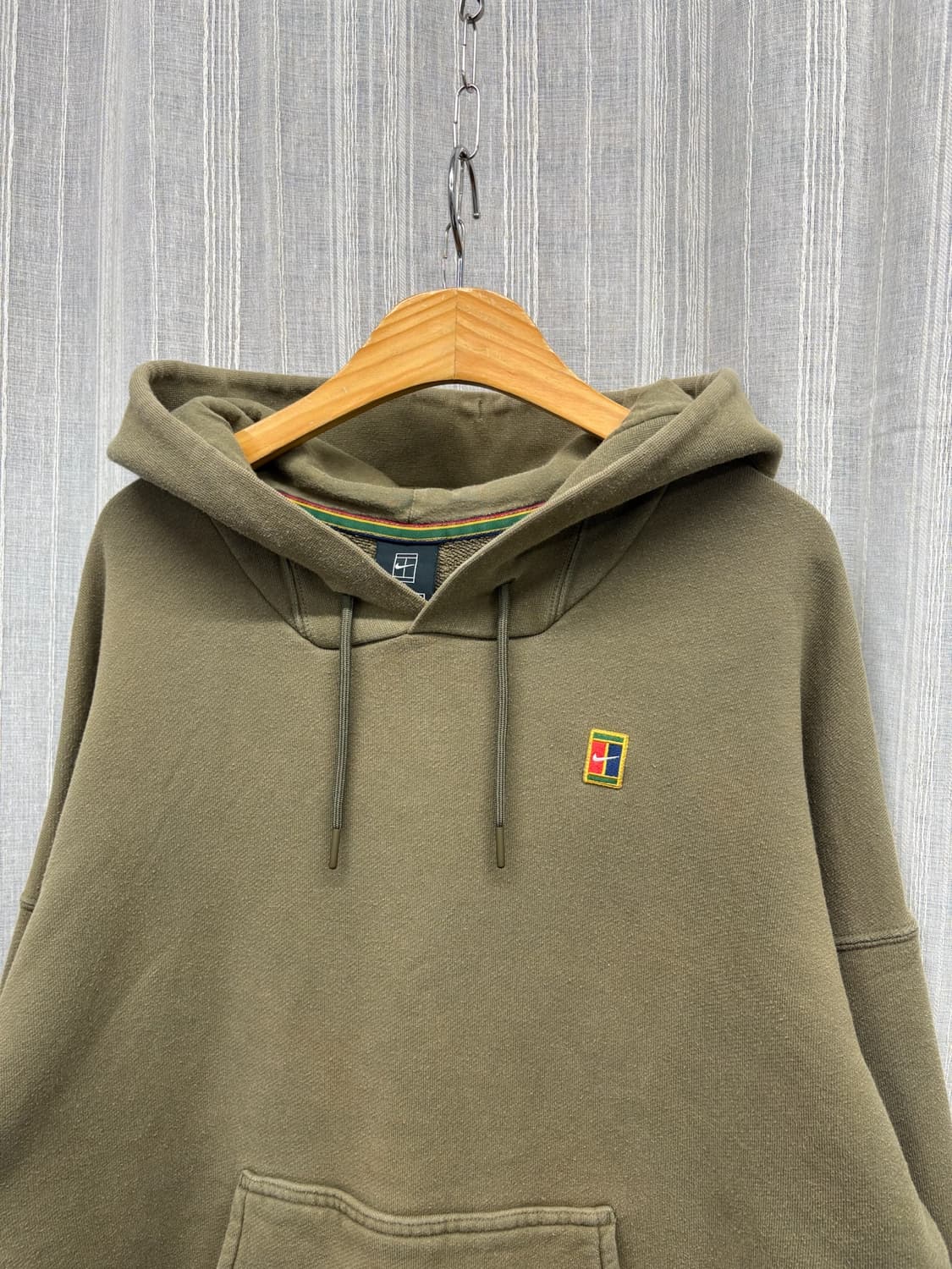 00s 나이키 스우시 테니스 로고 카키 후드티 상품이미지3