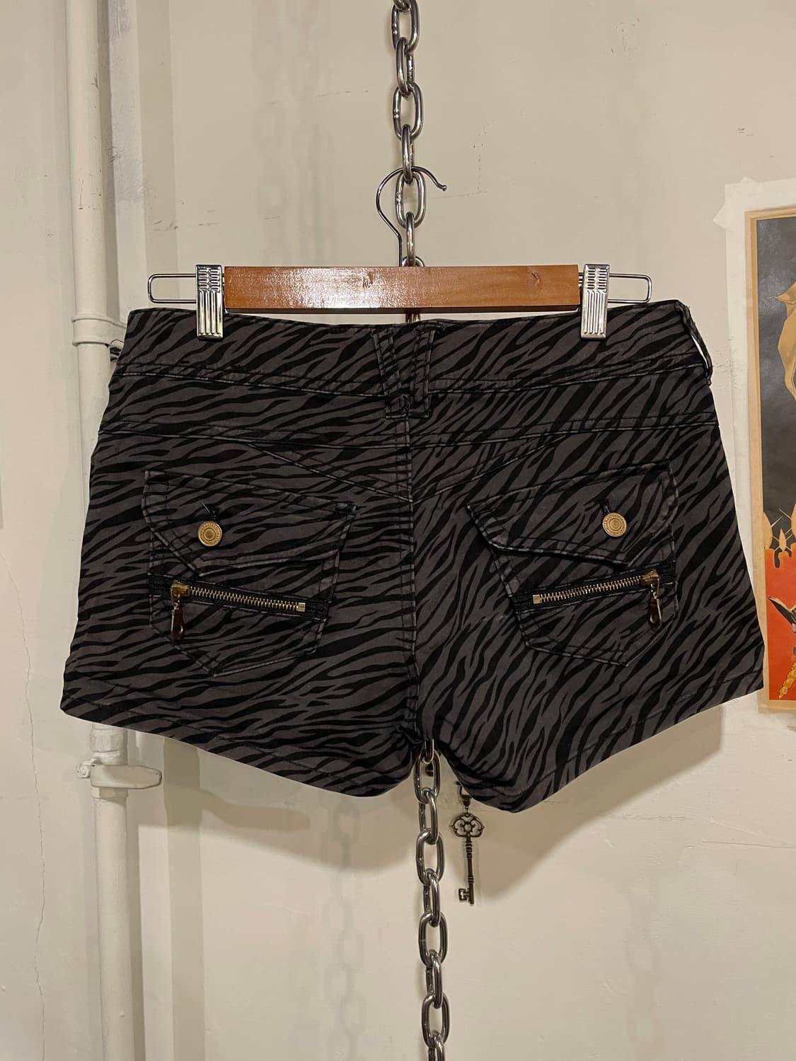 지브라 패턴 금장 버튼 그레이 숏팬츠 갸루 상품이미지6