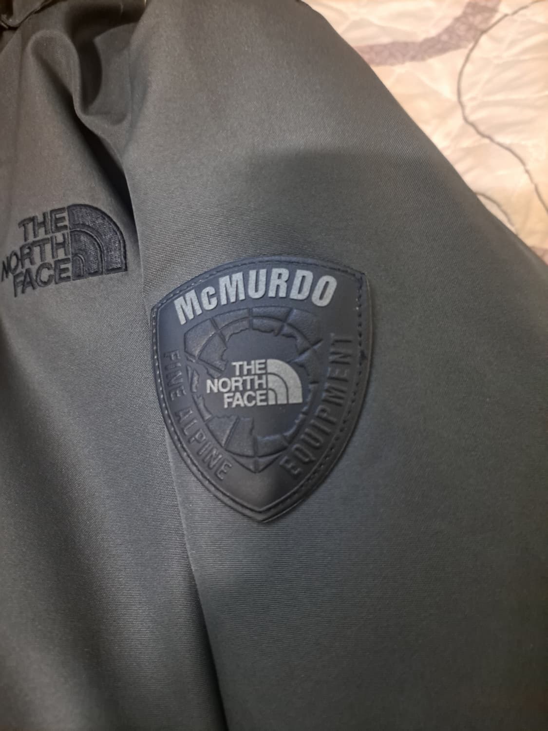 노스페이스 맥머도 패딩 XL 105 다크 그레이 상품이미지5