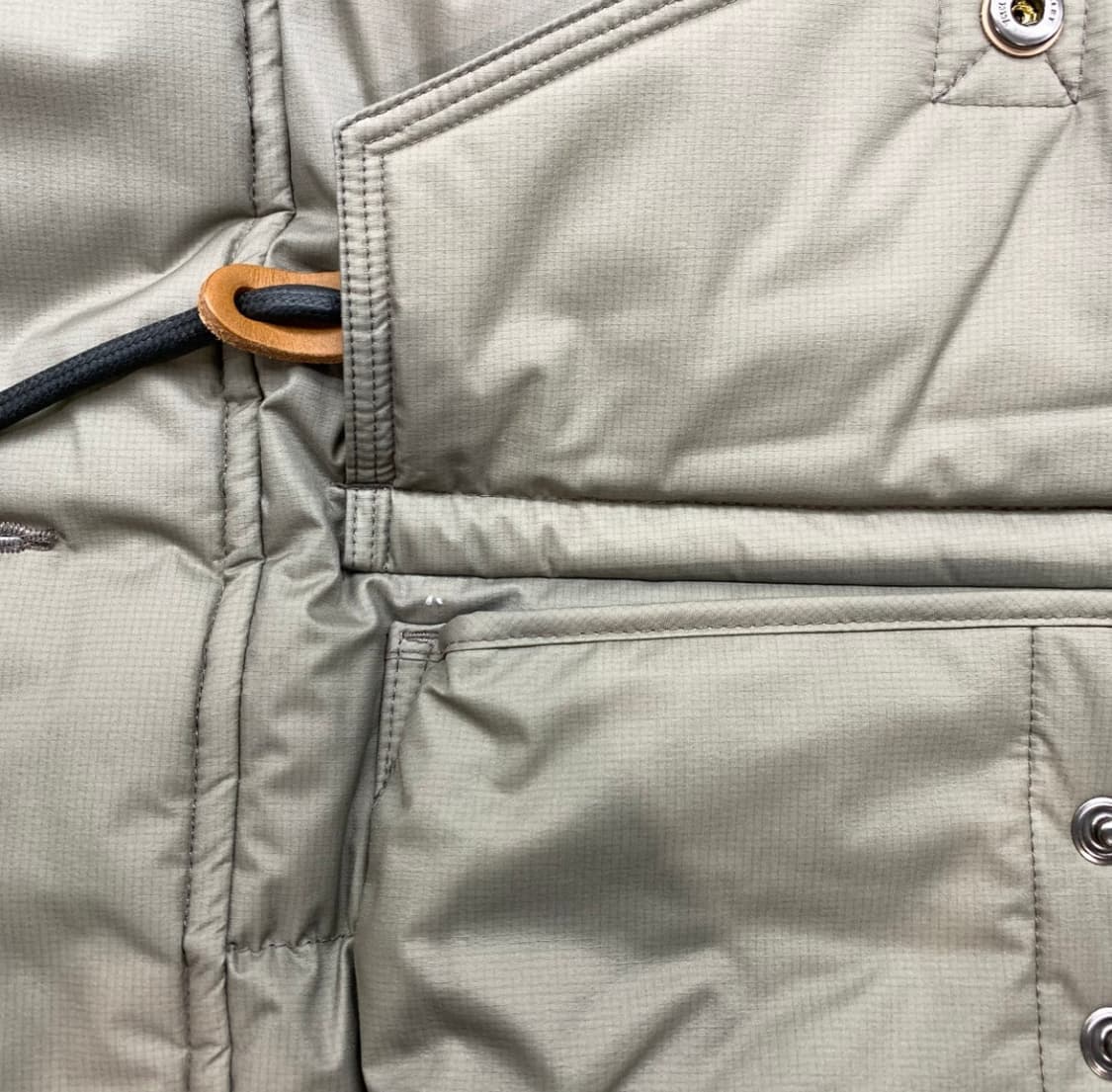 새상품(XL) 이스트로그 유틸리티 쉴드 파카 샌드베이지 상품이미지2