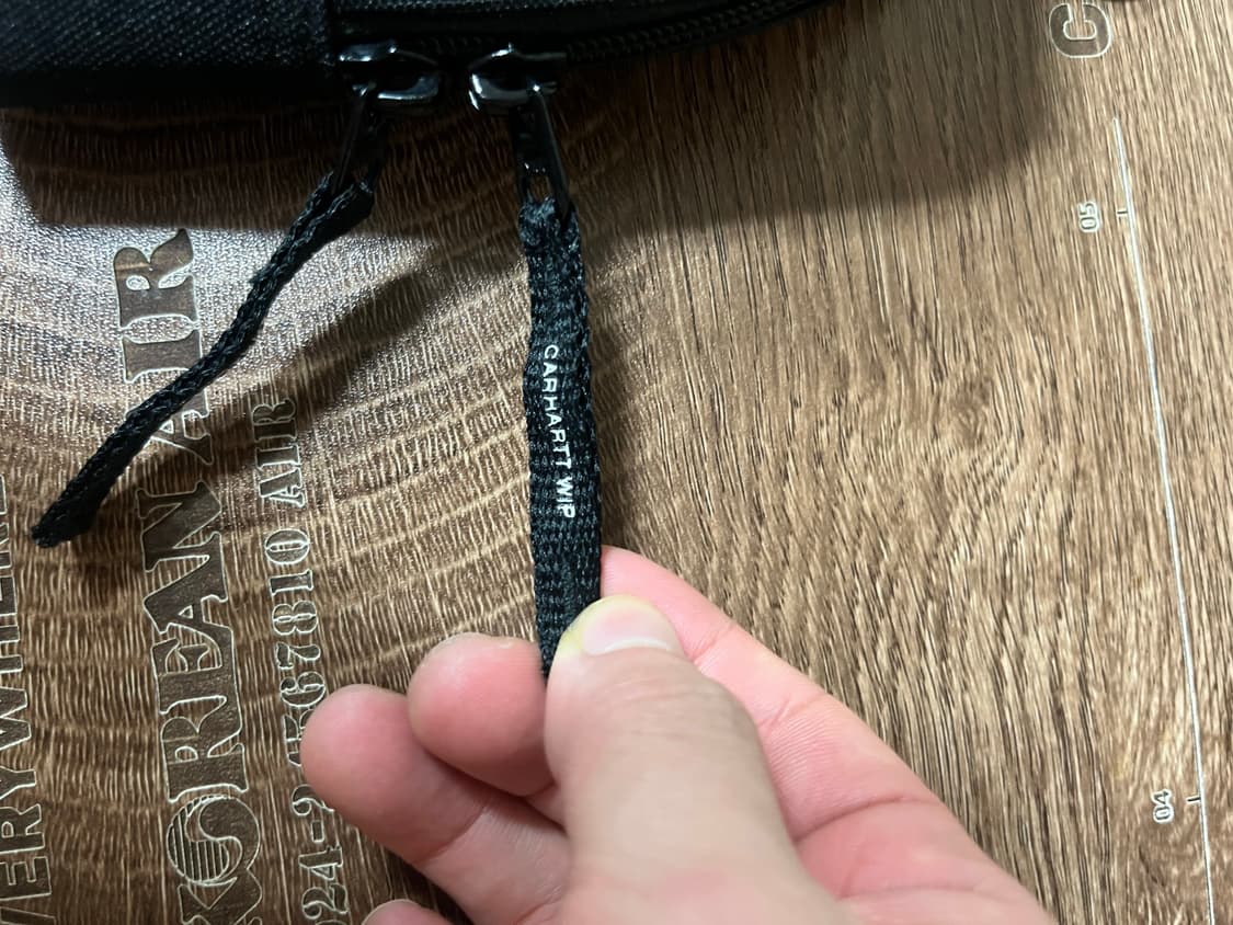 칼하트wip 미니 파우치  상품이미지2