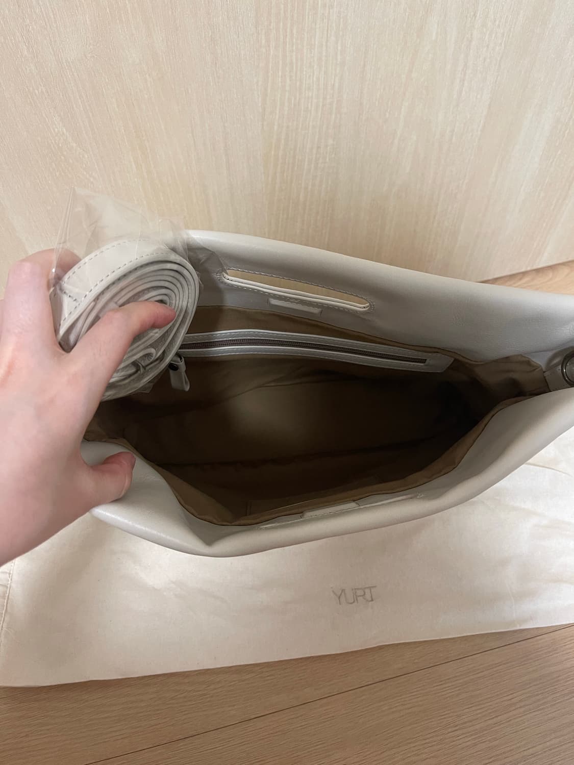 [새상품]유르트 YURT LEAH 리아 백 아이보리  상품이미지5