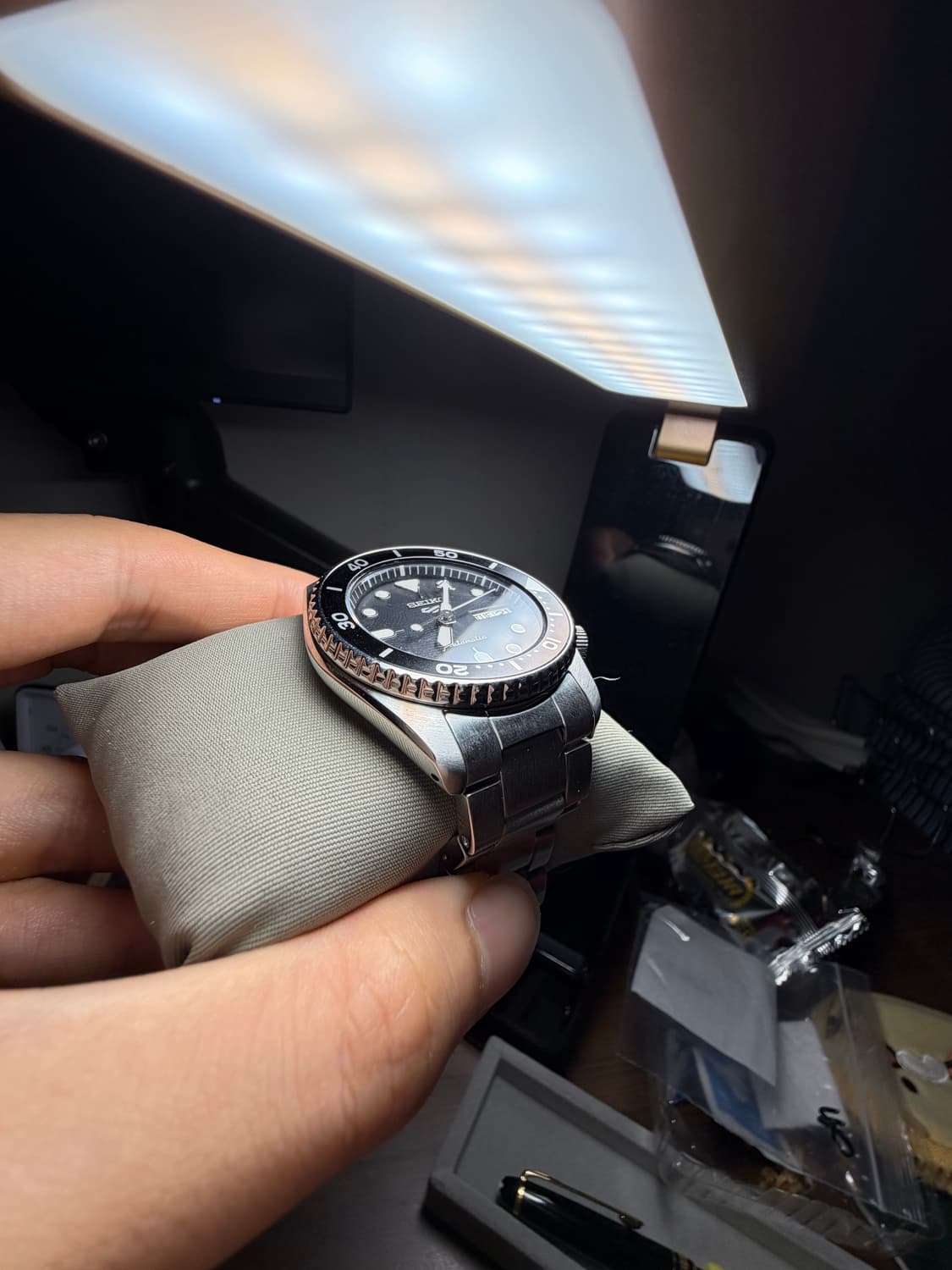 세이코 오토매틱 블랙 다이버 시계 38mm SRPK29K1 상품이미지4