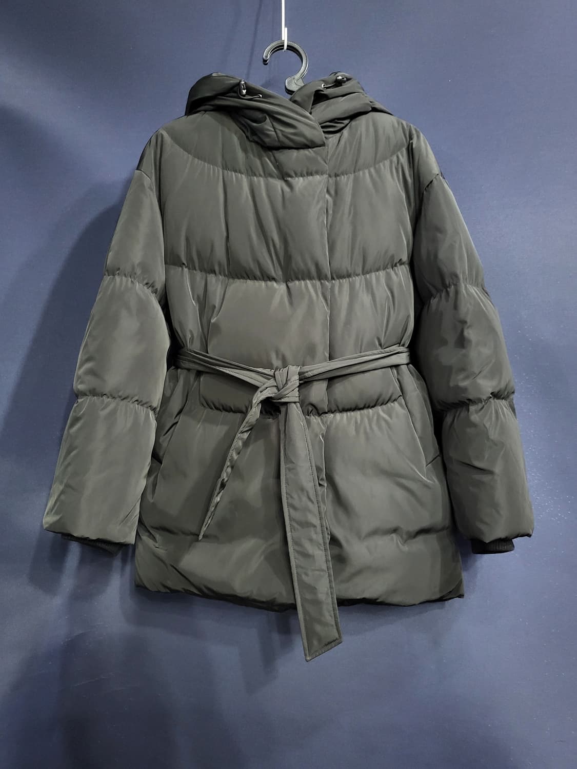 구스다운 벨티드 패딩 상품이미지1