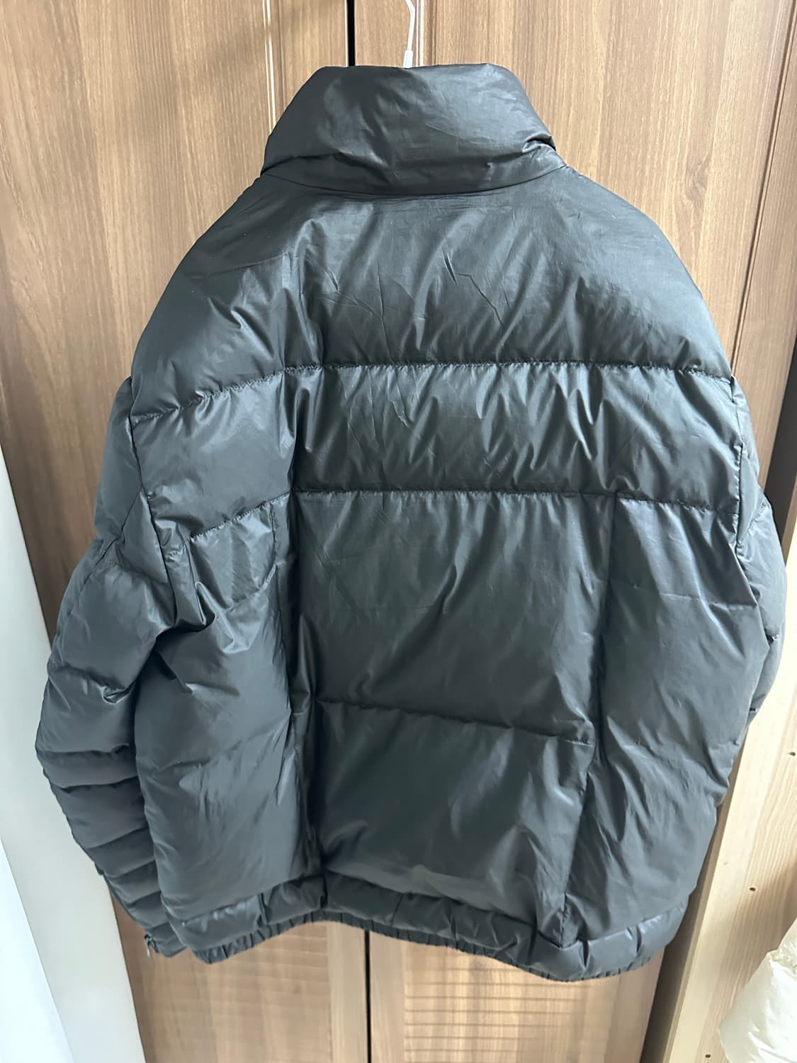 [48] 프라다 10fw 리나일론 패딩  상품이미지2