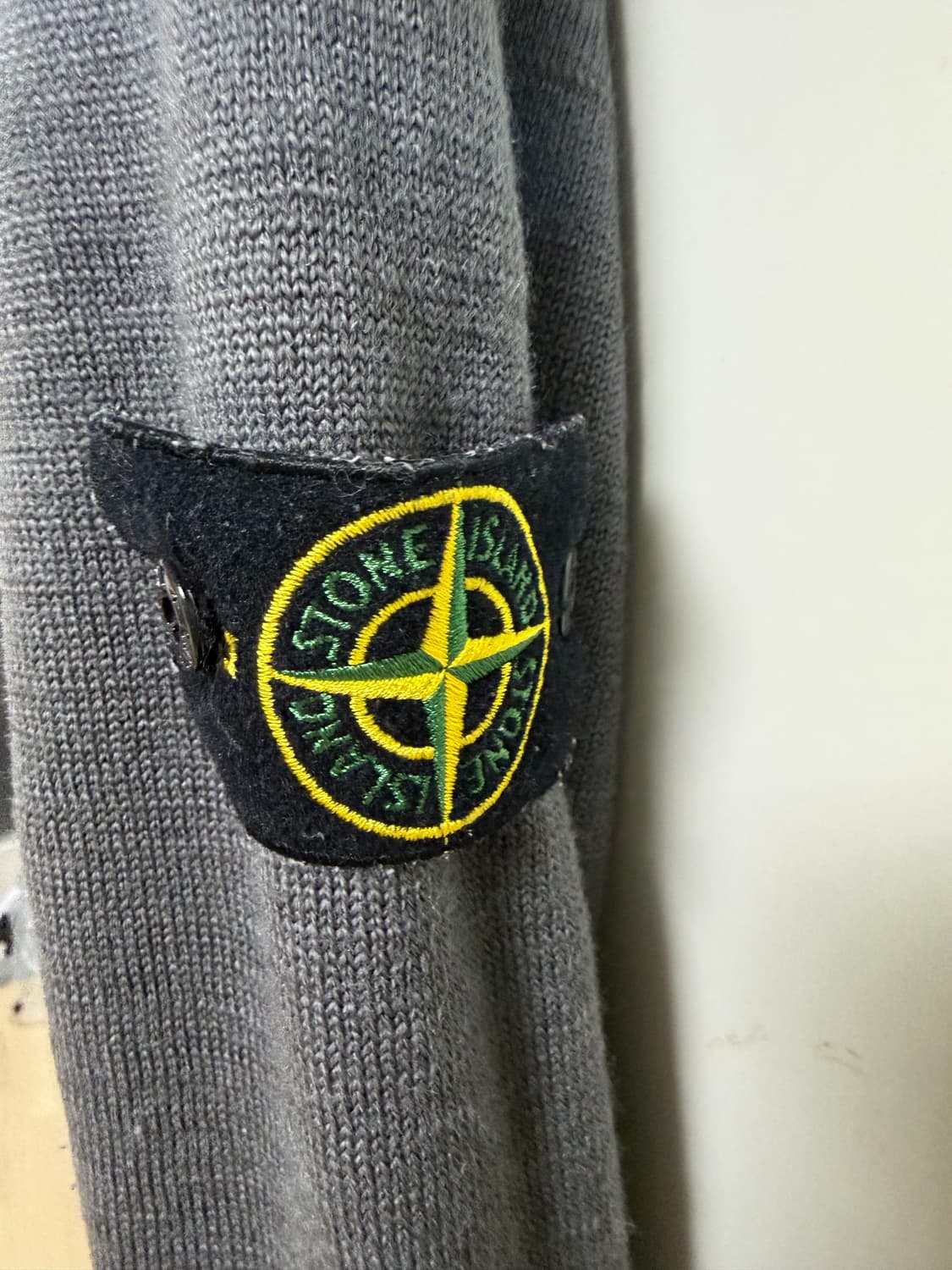 급처 백화점판 스톤아일랜드 니트 그레이 L  상품이미지2