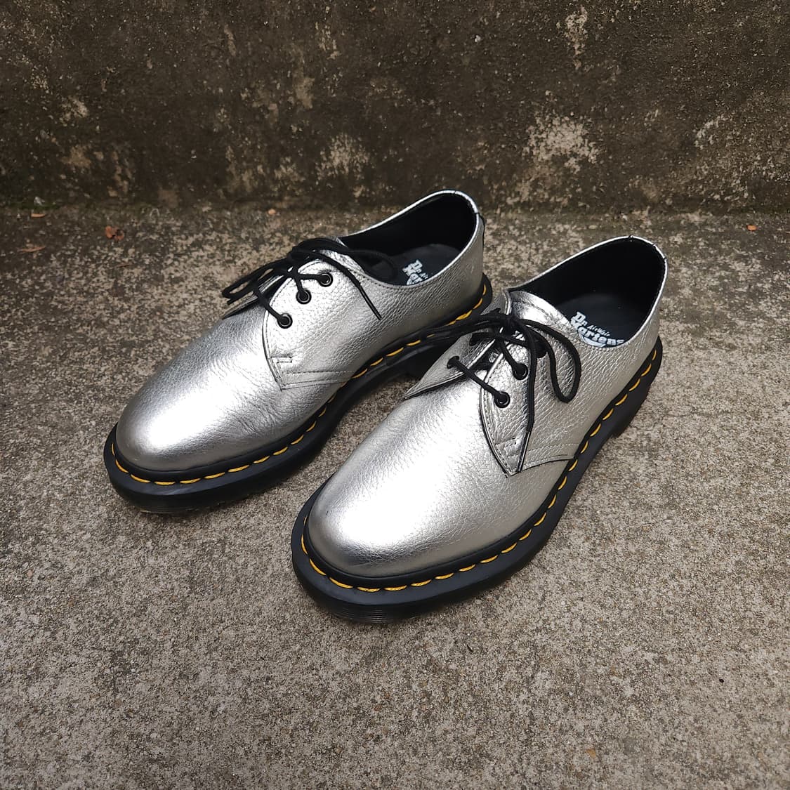 [4UK] 닥터마틴 1461 MET silver (230~235) 상품이미지1