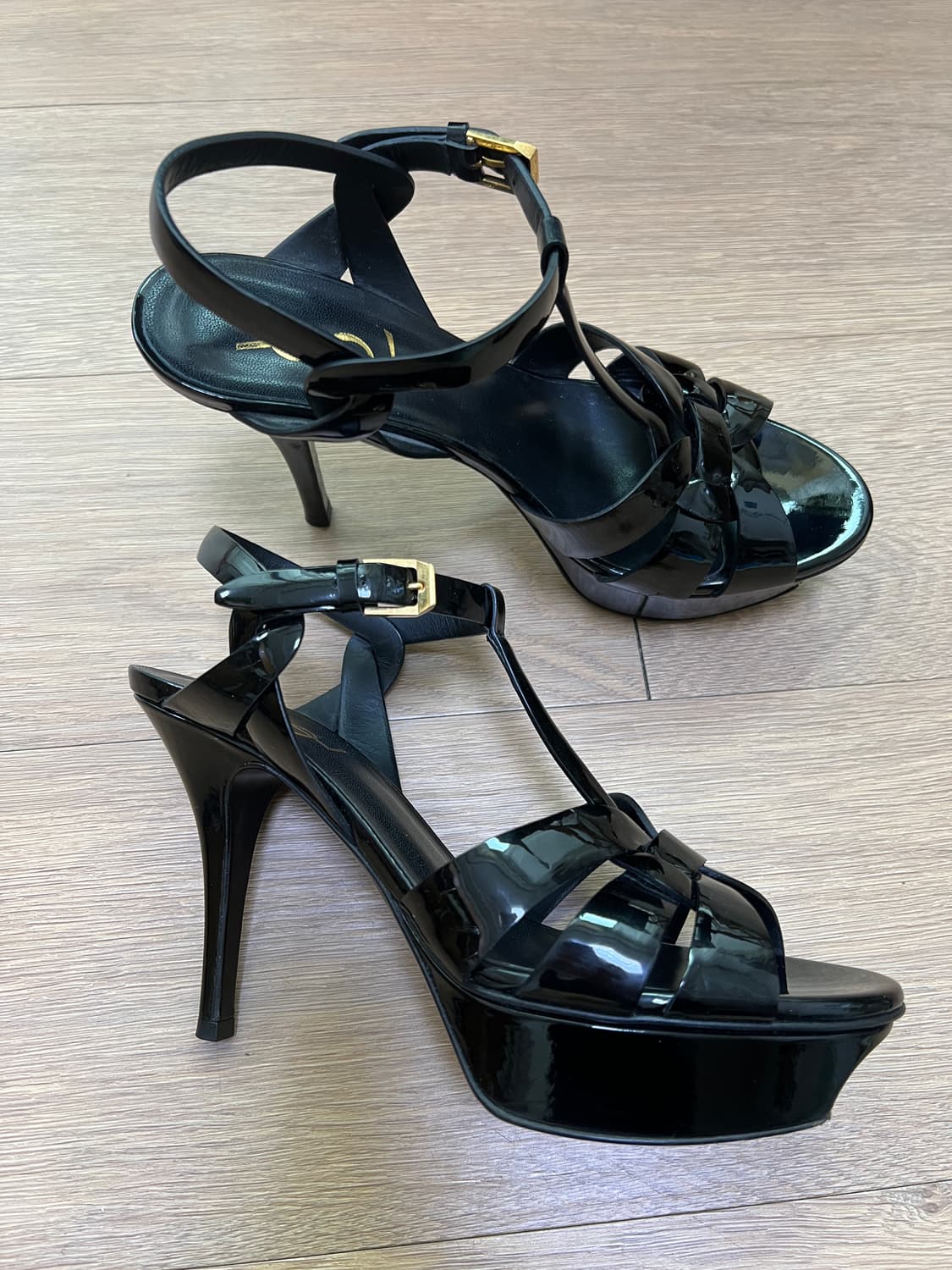 생로랑 트리뷰트 샌들 블랙 페이턴트 37 상품이미지3