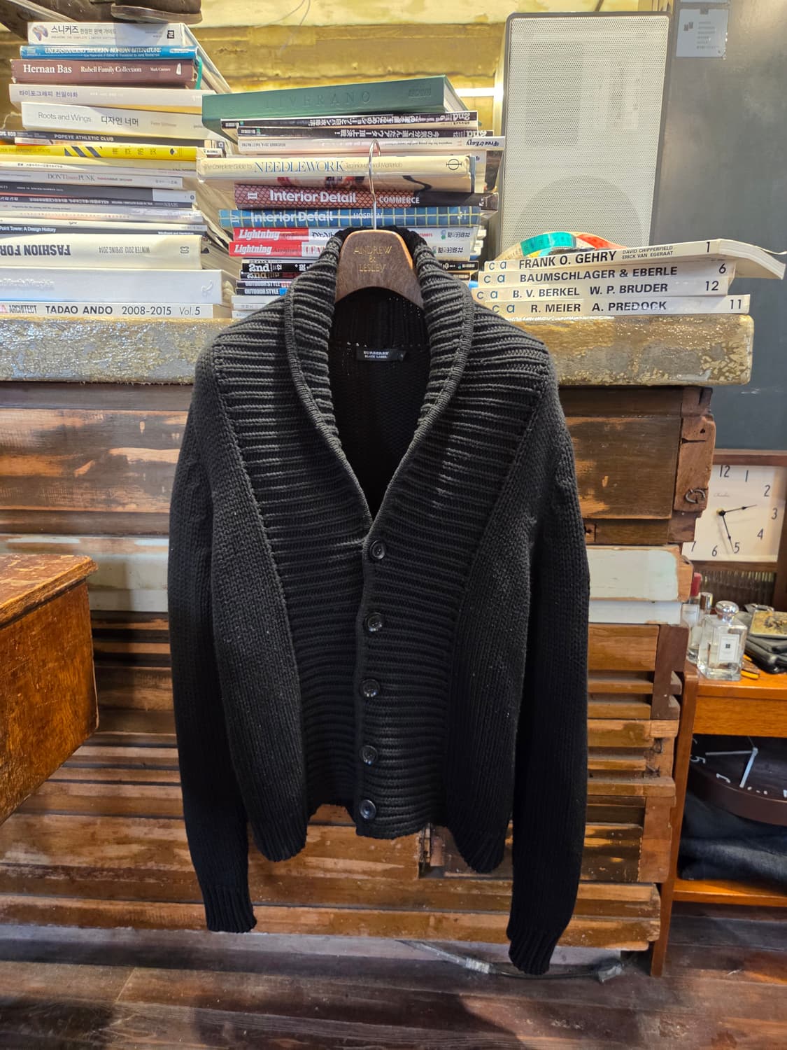 버버리 블랙라벨 숄칼라 카디건  상품이미지1