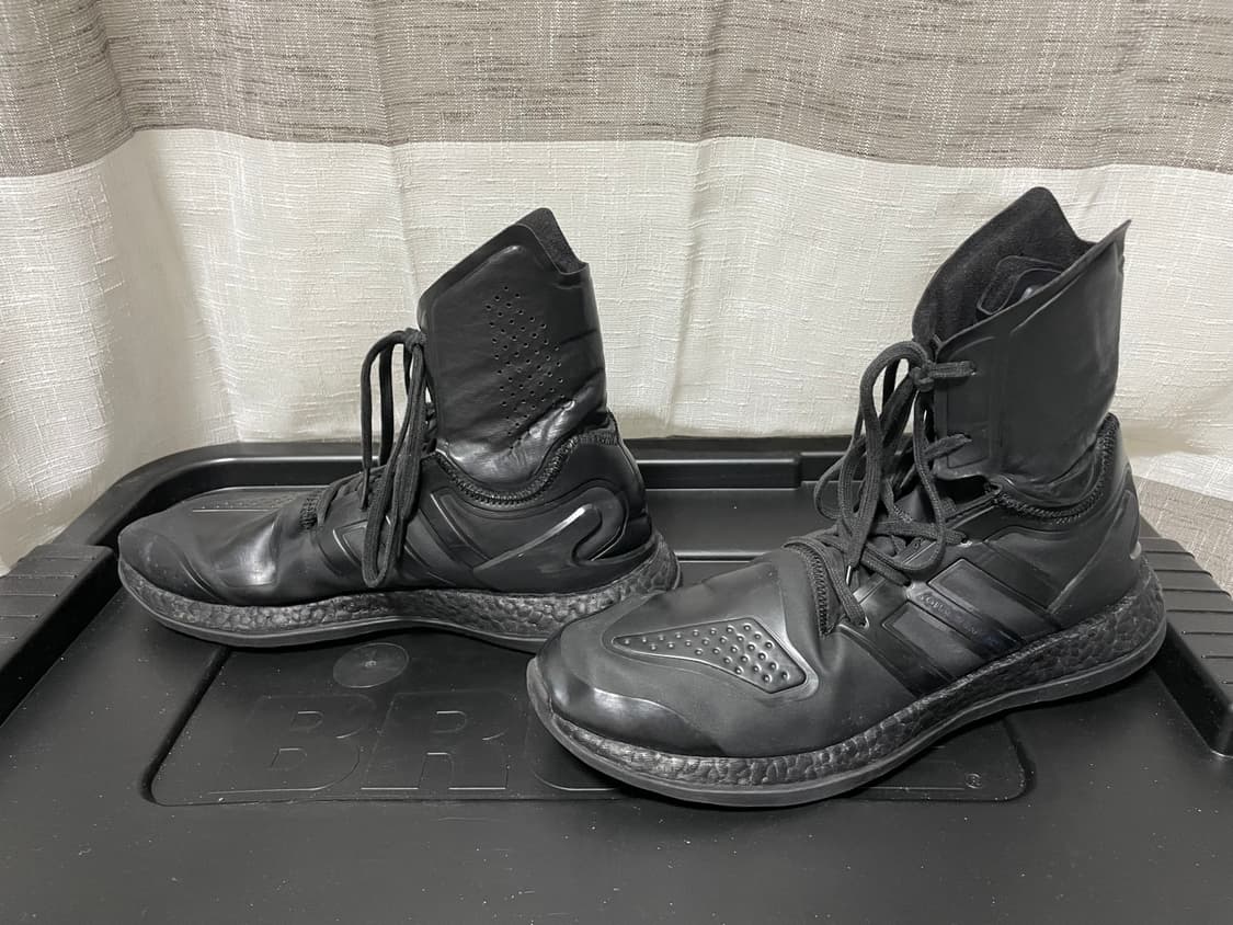Y-3 요지야마모토 퓨어부스트 블랙 285 사이즈 상품이미지3