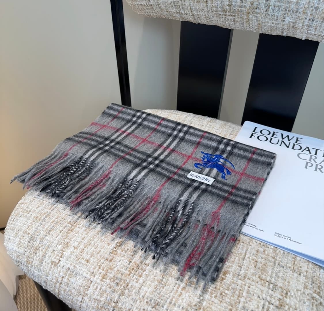 버버리 양면 머플러 램스울 100% 추동 단품
 상품이미지1