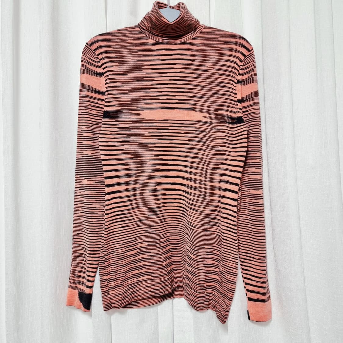 미쏘니 울90혼방 터틀넥 티 (55) 상태최상 상품이미지1