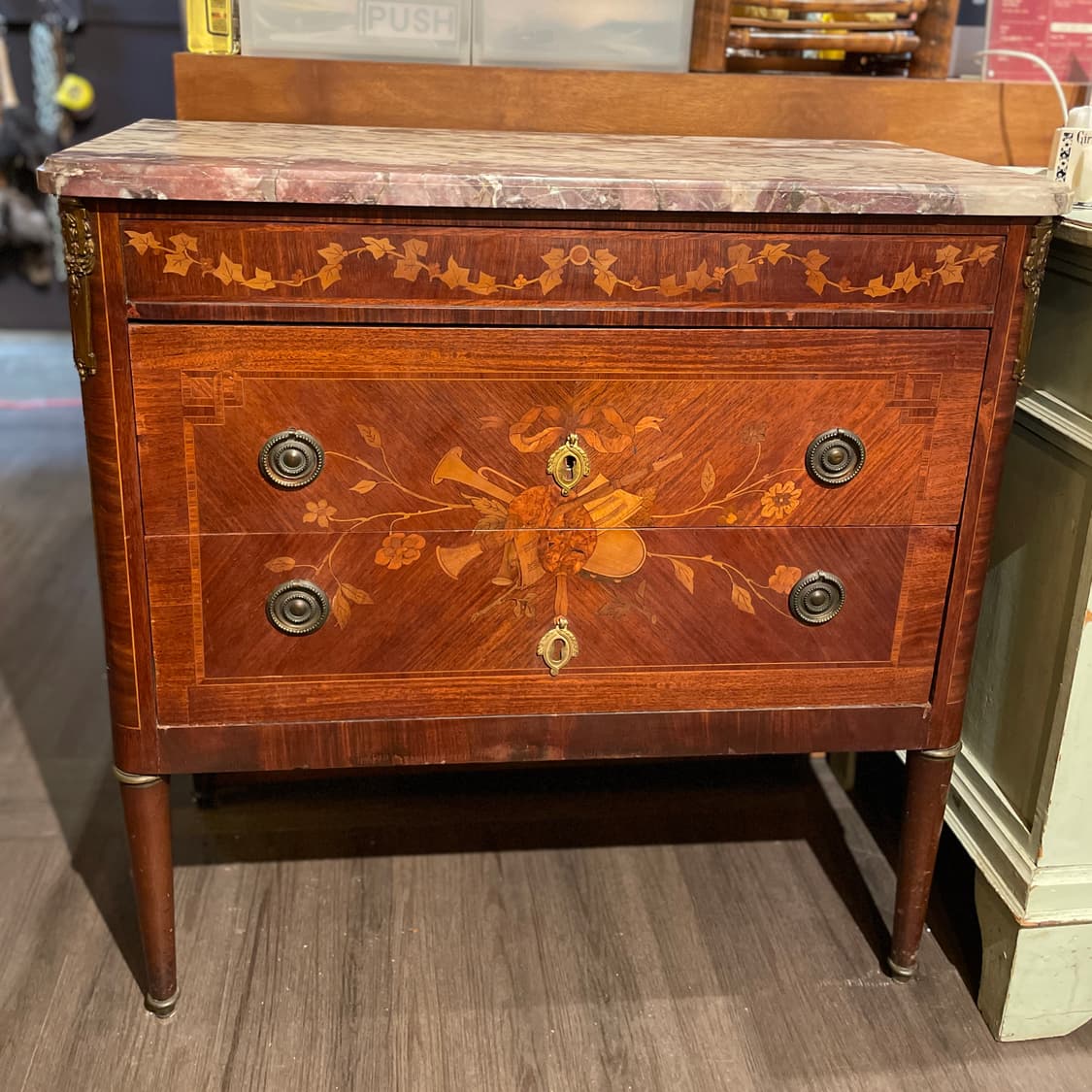 프랑스 루이16세양식 브라운 대리석 서랍장 상품이미지1