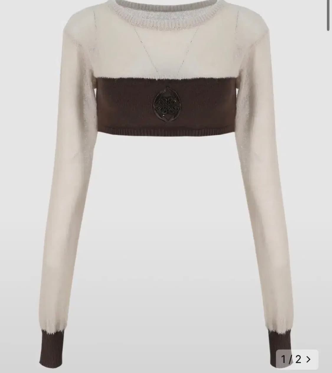 배드블러드 크롭 롱슬리브 베이지  상품이미지1