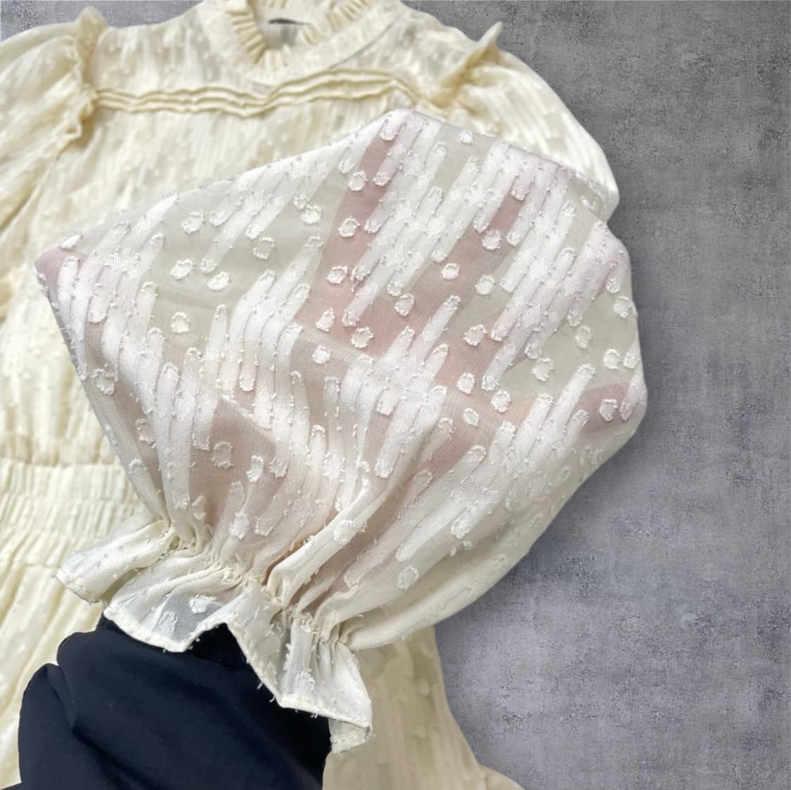 베르니스 크림 보헤미안 프릴 자카드 시스루 미니 원피스 36 상품이미지5