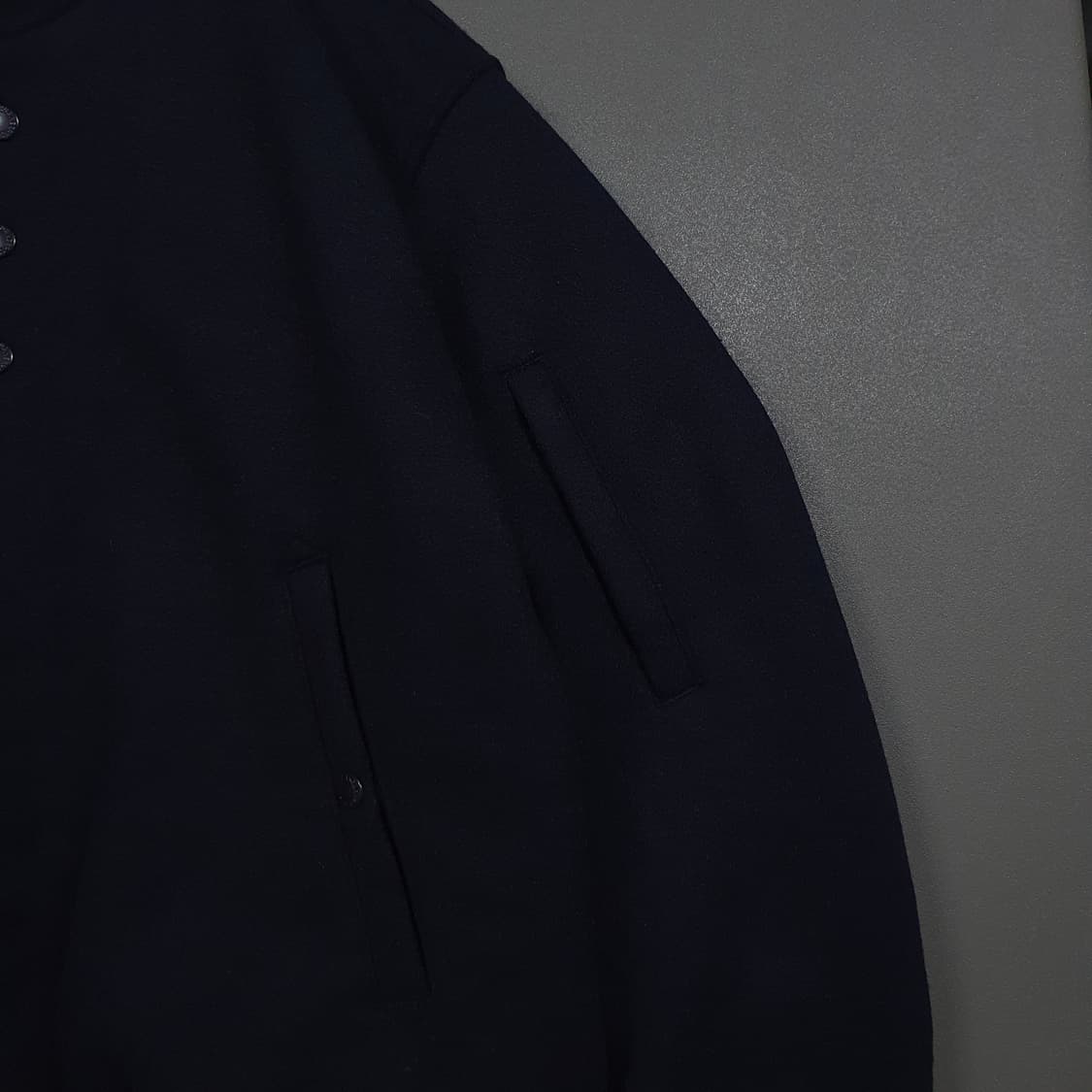 새제품급 L) 유니클로 엔지니어드가먼츠 엔가 퍼프테크 블루종 자켓 네이비 상품이미지4