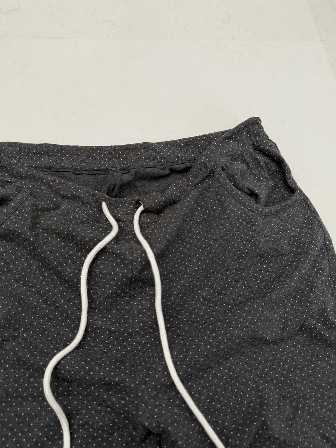 그레이 도트 밑단 레이스 8부 팬츠 상품이미지7