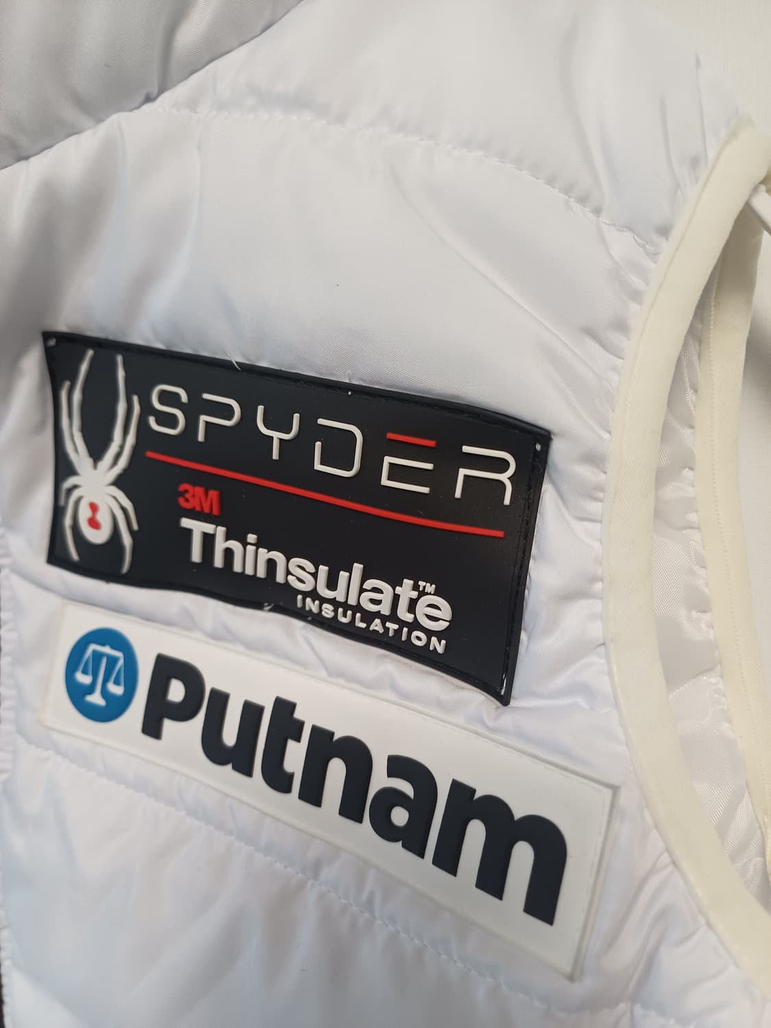 SPYDER 스키팀 스타일 베스트 (화이트 M)
Spyder White 상품이미지5