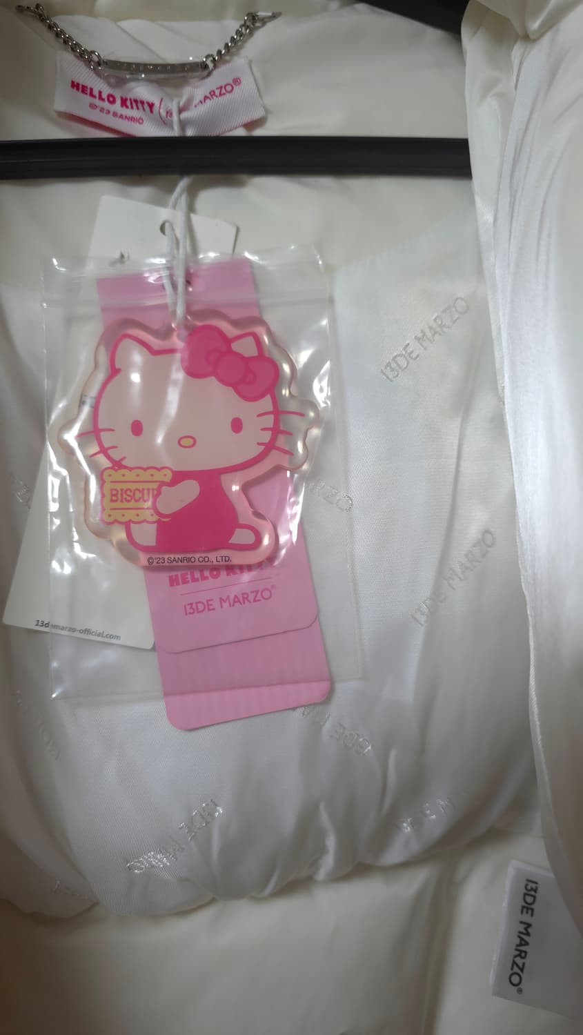 13demarzo키티패딩 상품이미지4