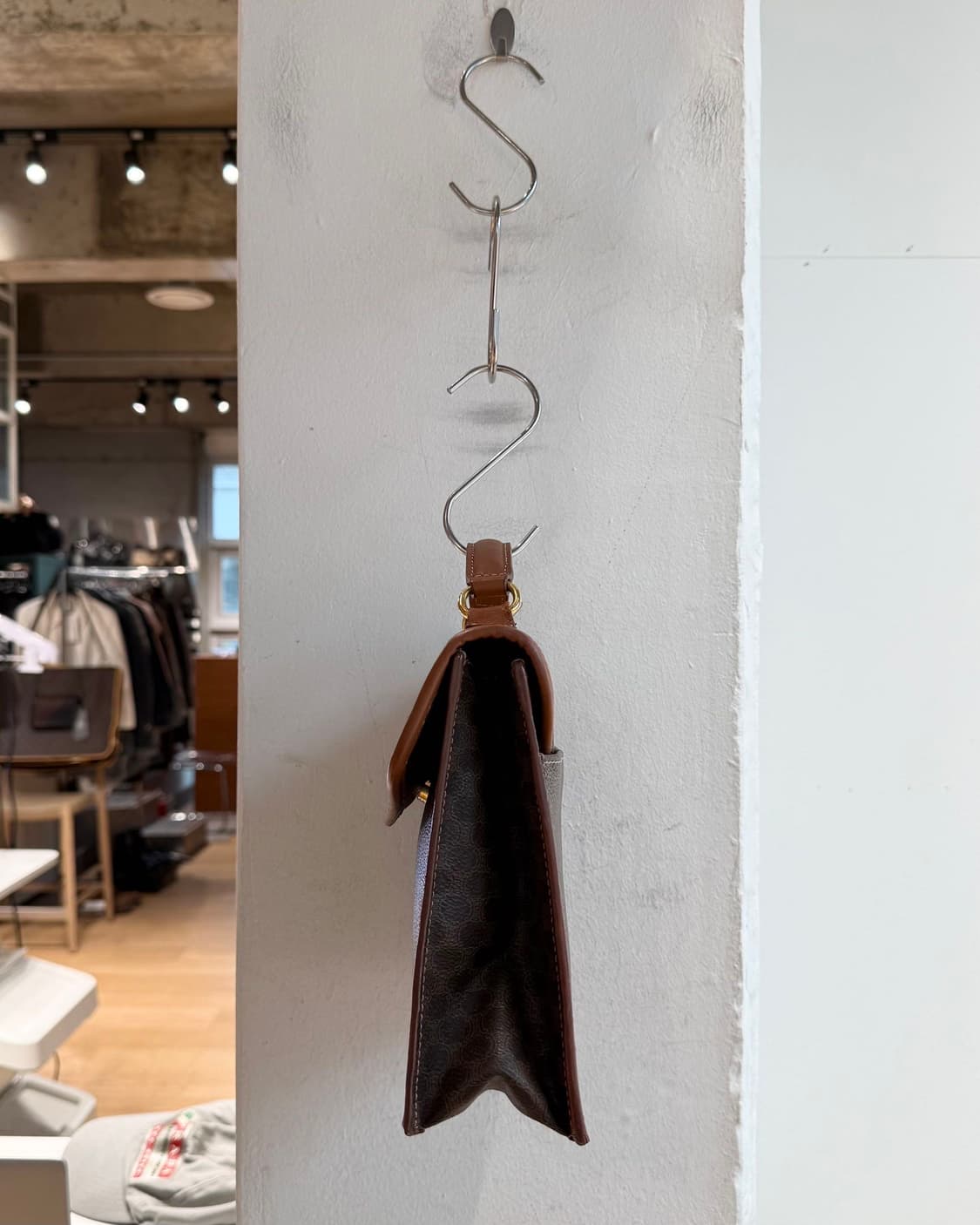 셀린느 브라운 마카담 탑 핸들백  상품이미지4