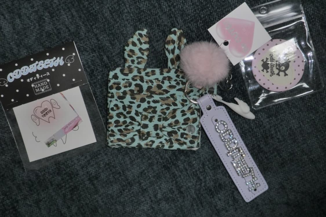 오디티스 레오파드 민트 토끼 카드지갑 갸루  상품이미지2