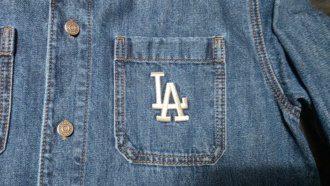 [새상품] MLB LA다저스 오버핏 데님 셔츠 자켓 S사이즈90 상품이미지6