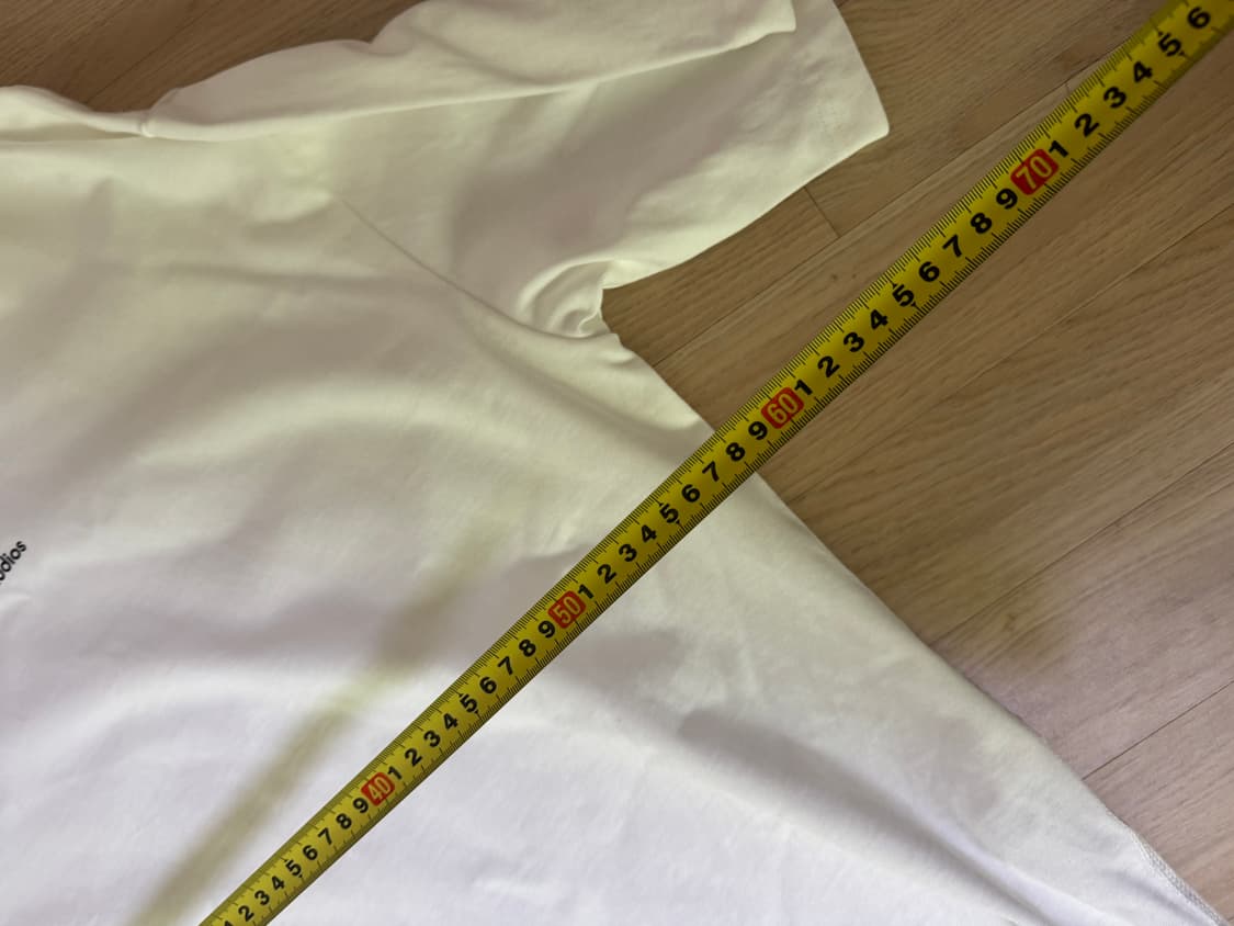 아크네 면티셔츠  오버핏  상품이미지7