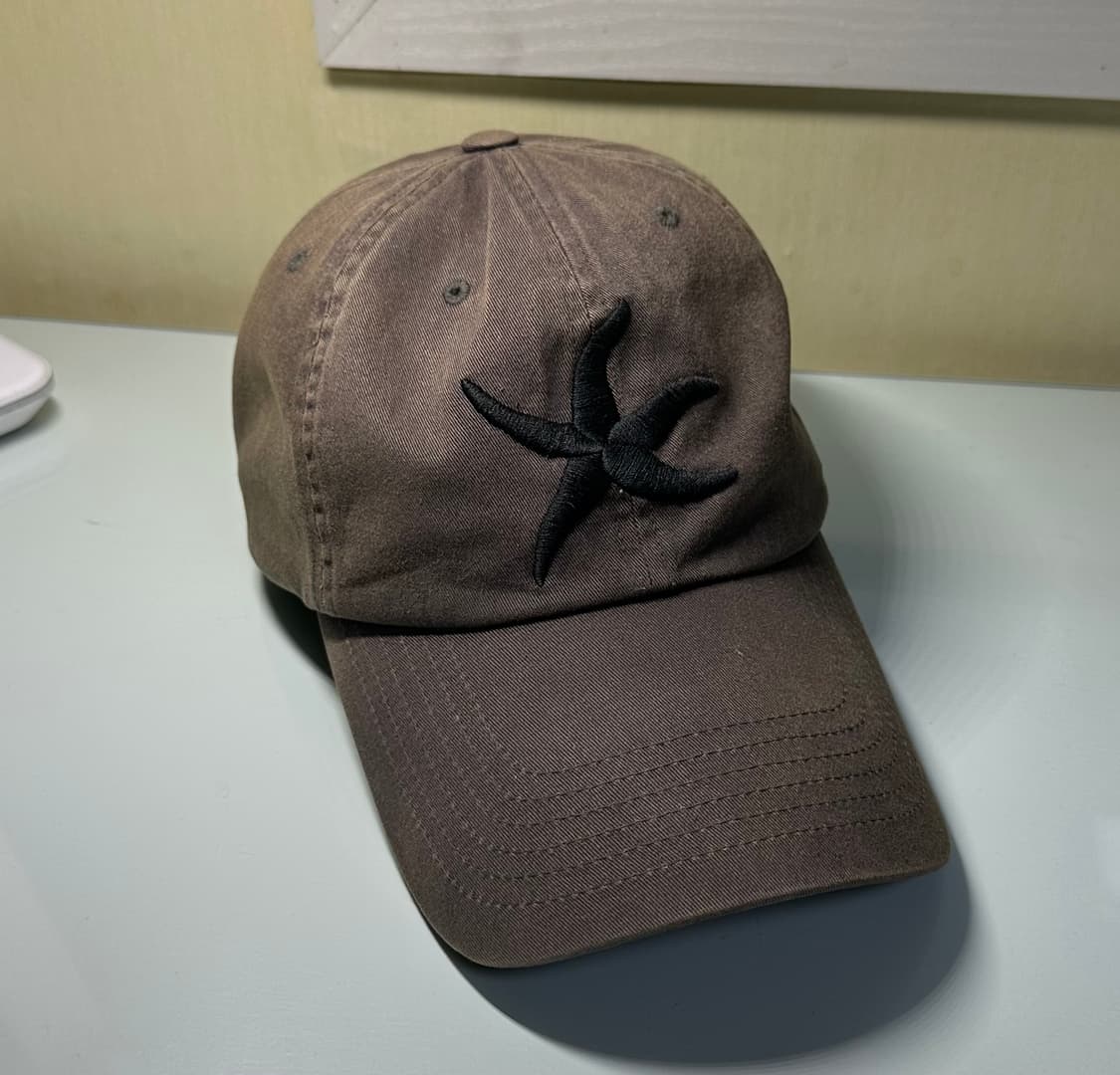 더콜디스트모먼트 스타피쉬 볼캡 차콜 59호 상품이미지1