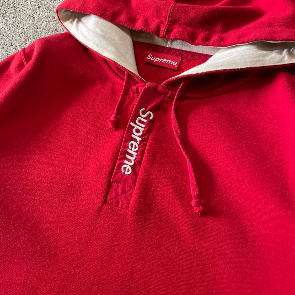 슈프림 스펠로고 후드티 상품이미지2