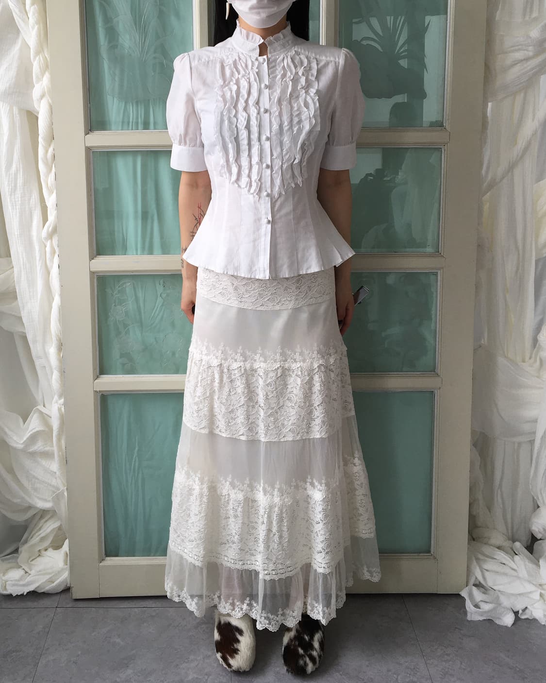 Frill point blouse 상품이미지1