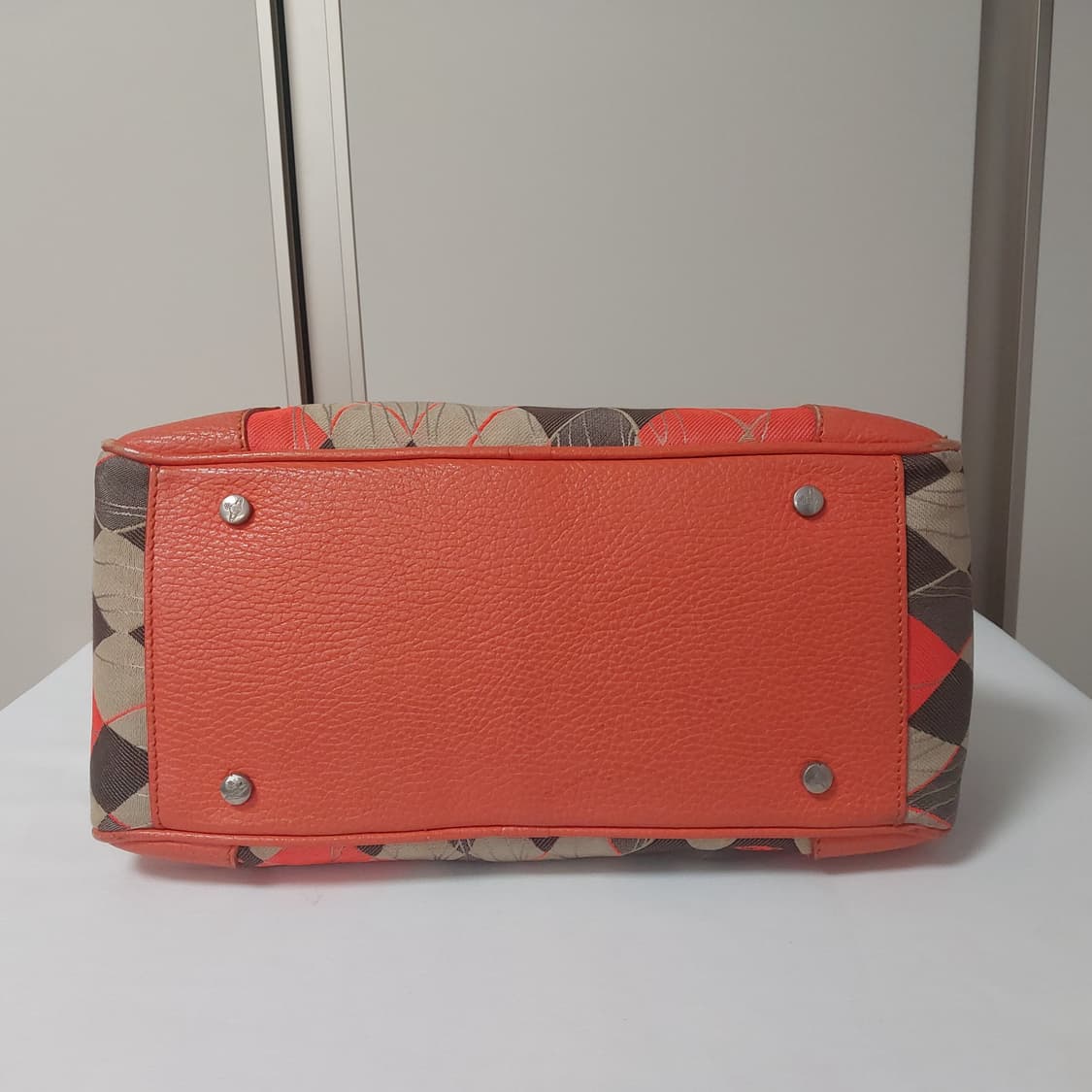 비비안웨스트우드 ORB 아가일 종가방 상품이미지6