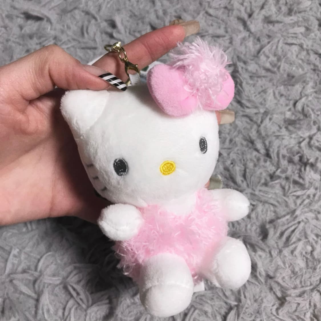 산리오 정품 헬로키티 핑크 퍼 인형 키링 새상품 상품이미지2
