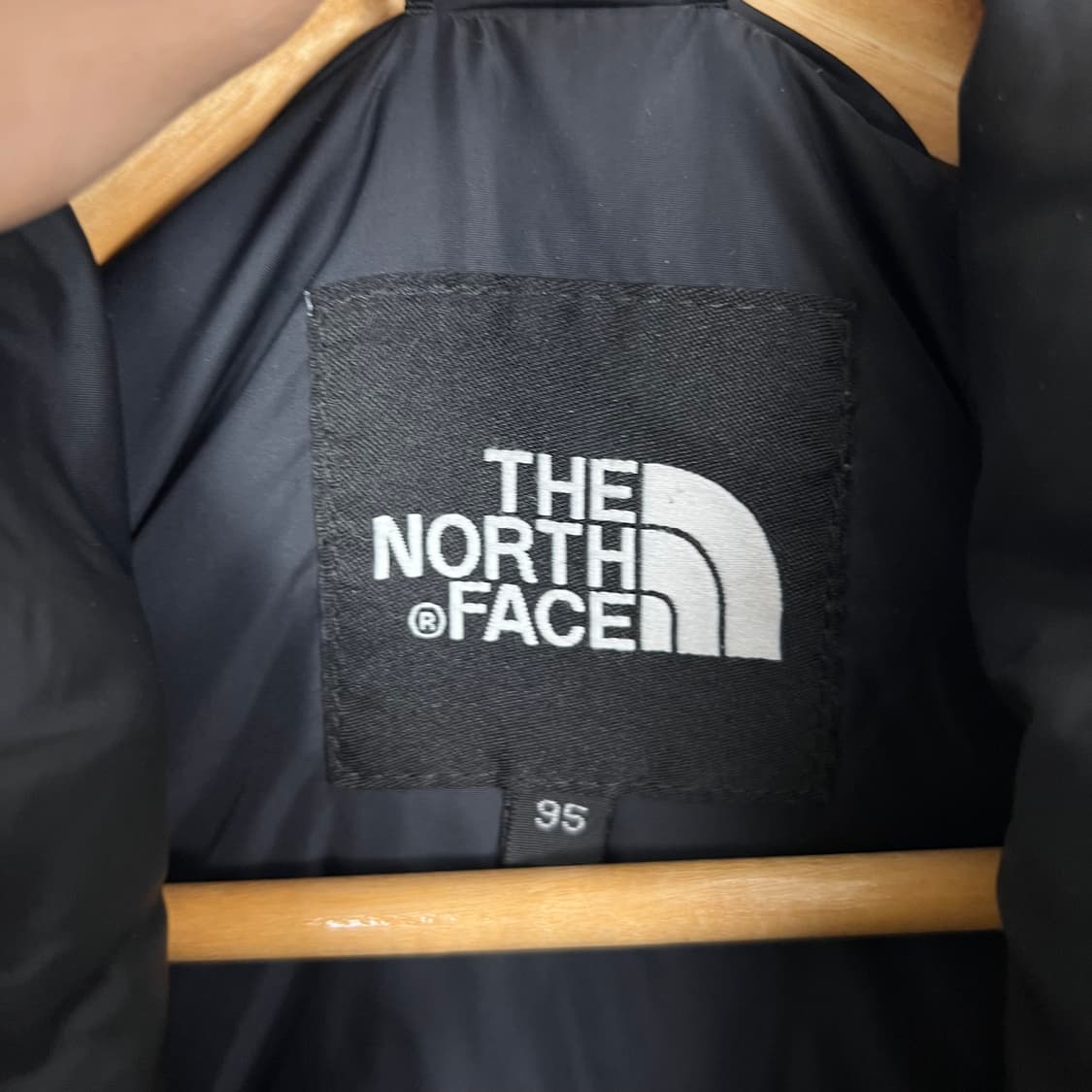 TnF 노스페이스 눕시700 블랙 패딩 상품이미지4