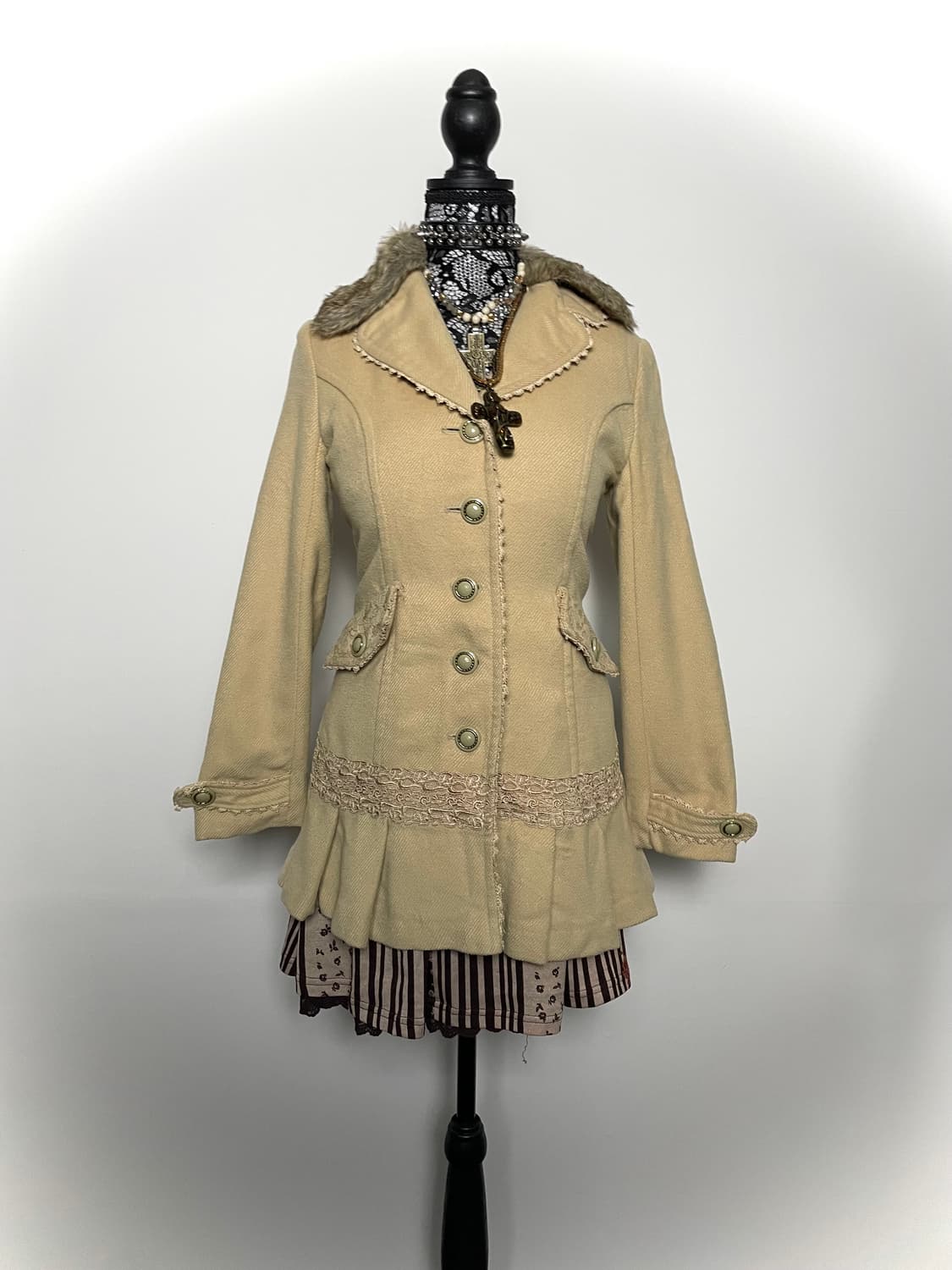 AXES FEMME 엑시즈팜 라떼 갸루 코트 상품이미지2