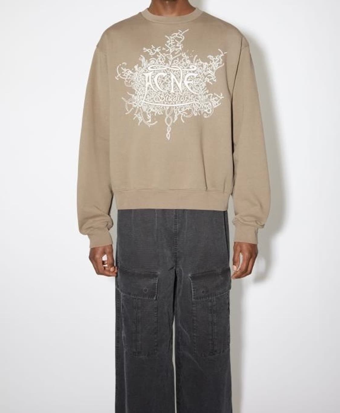 아크네스튜디오 야광 맨투맨 (Bts 진 착용) 상품이미지10