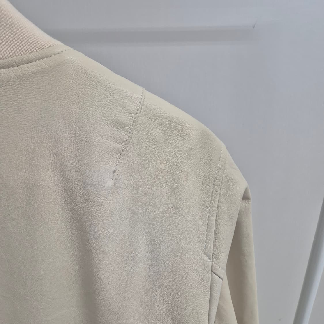 이스트로그 ma1 레더 자켓 무스탕 상품이미지9