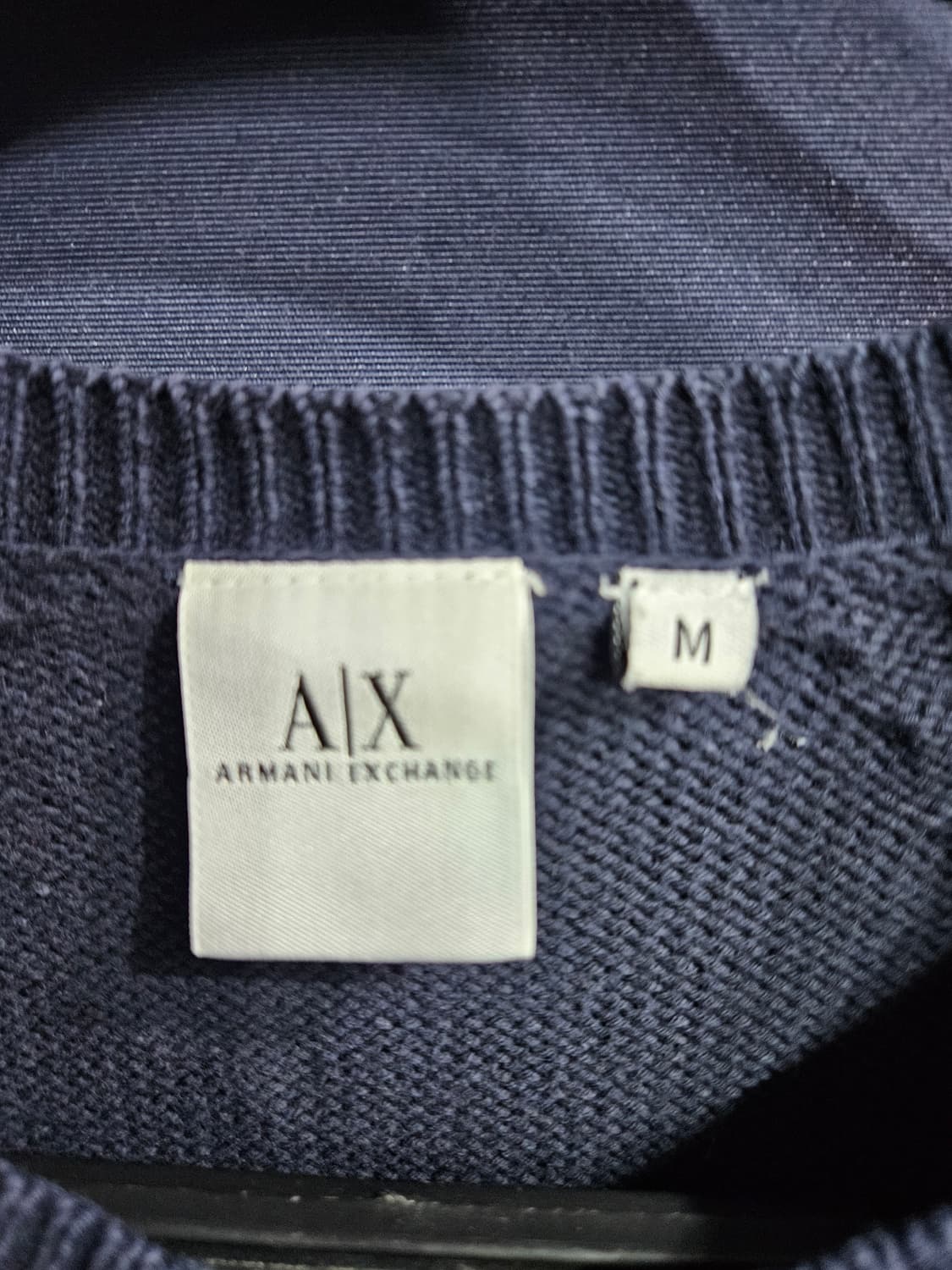 아르마니 익스체인지 프린팅 네이비 남성 슬림핏 95 빈티지 니트 상품이미지3