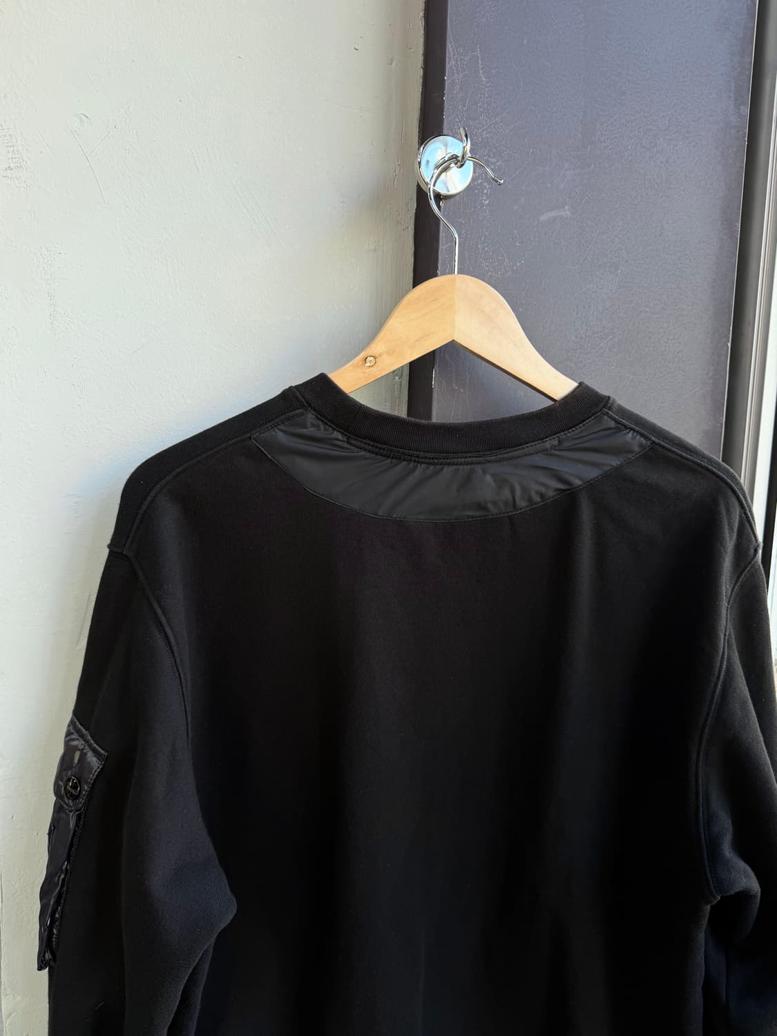 L/ 듀베티카 22FW 맨투맨 상품이미지7