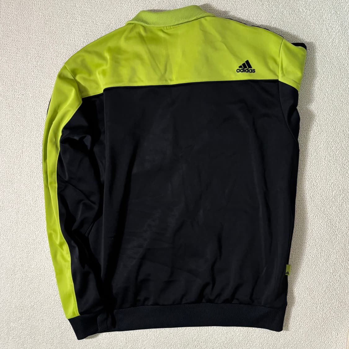 아디다스 블랙 네온 포인트 스몰로고 져지 상품이미지5