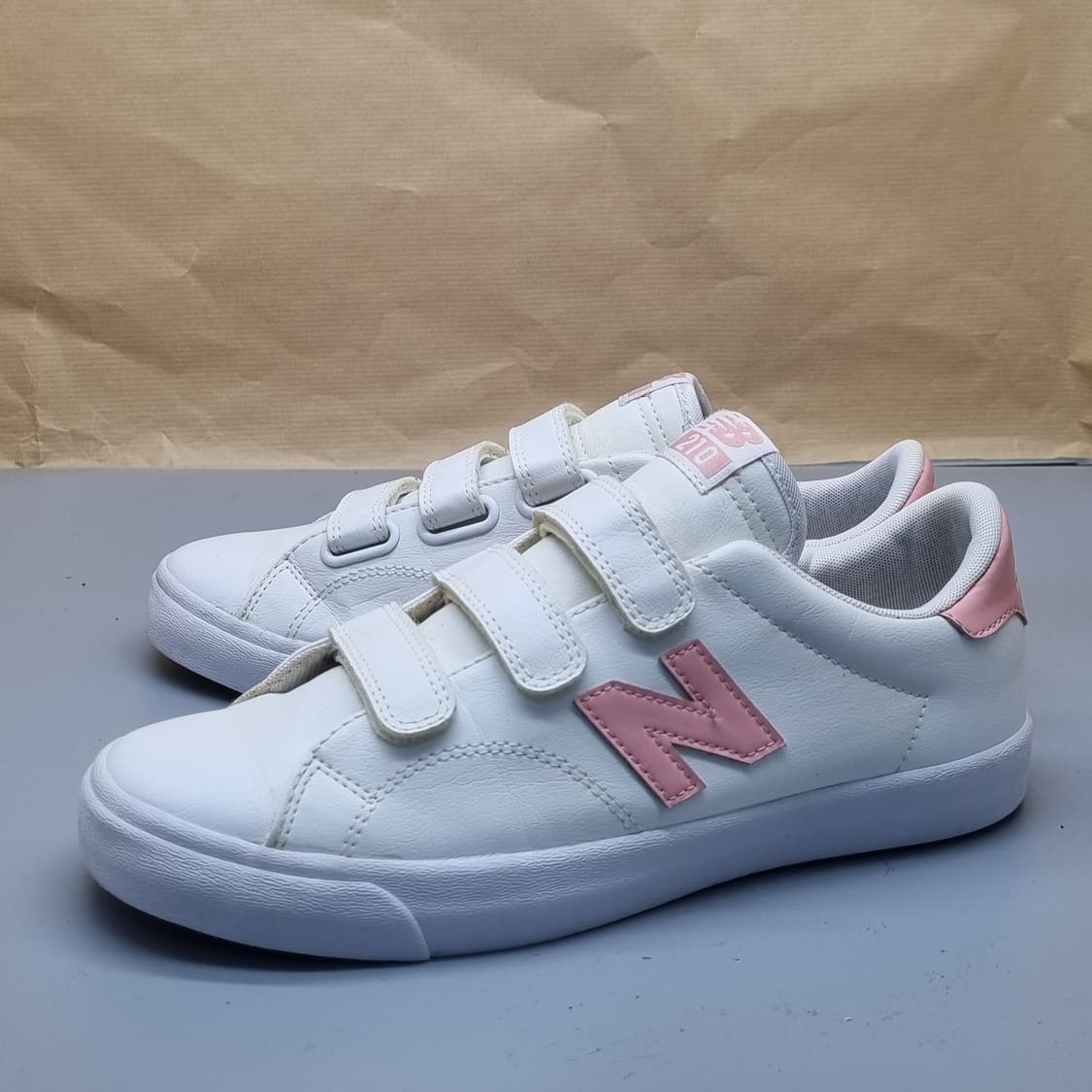 뉴발란스 210 벨크로 스니커즈 250 상품이미지1