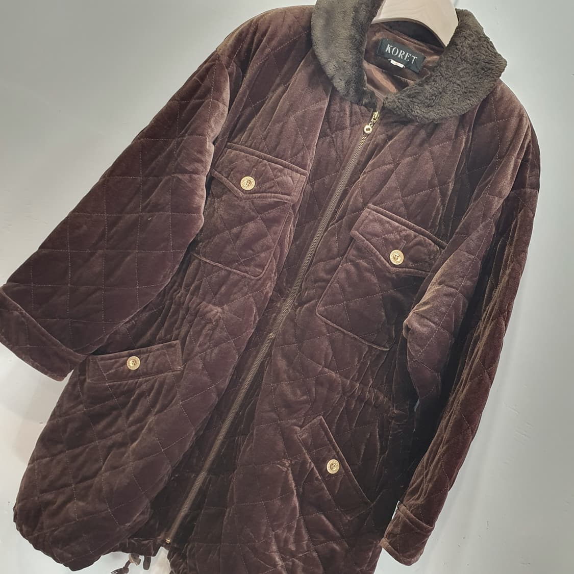 koret 벨벳 퀼팅 점퍼 상품이미지4