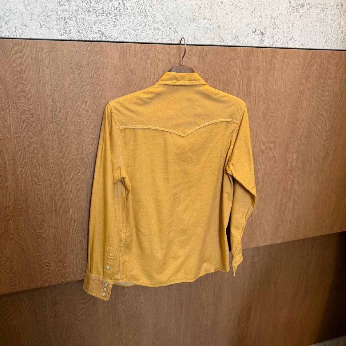 빈티지 롱슬리브 셔츠 스냅 버튼업 플랩 포켓 디테일 레귤러핏 머스타드 상품이미지2