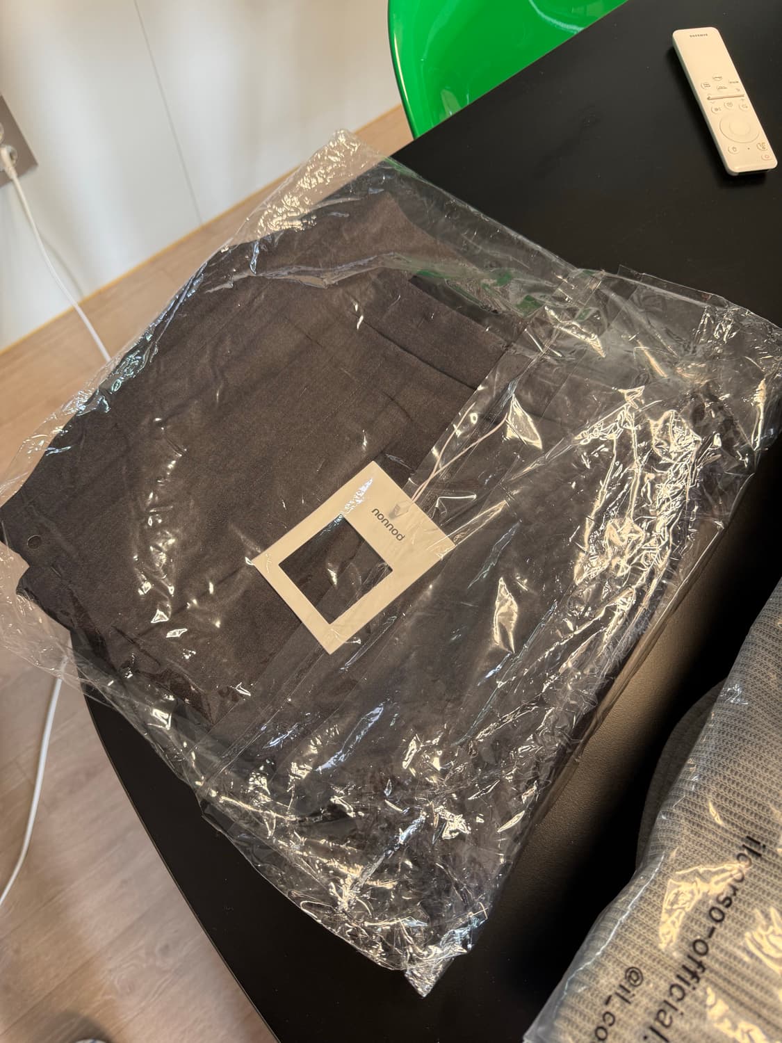 논노드 Flexible side slacks pants- Charcoal 상품이미지4