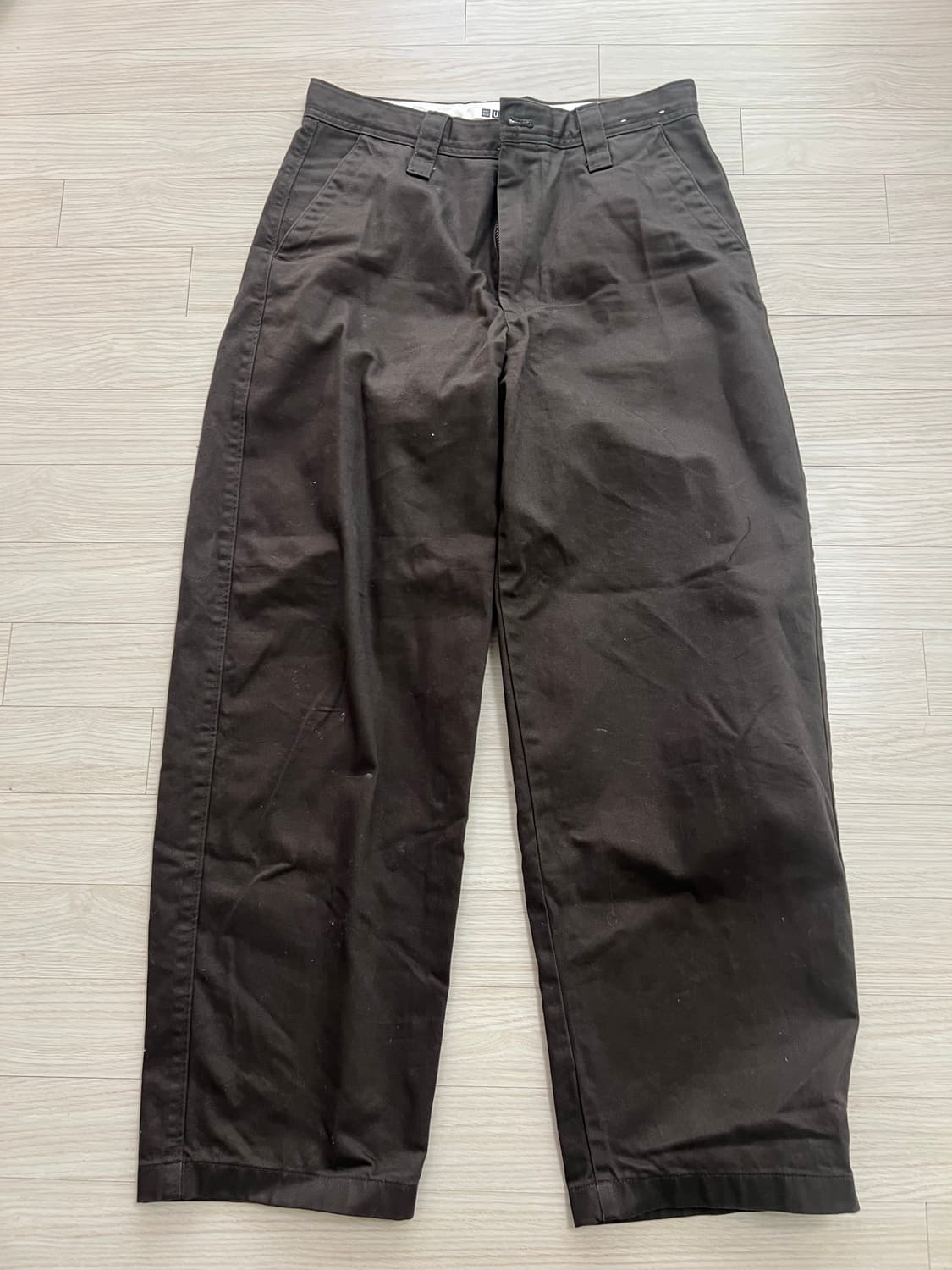 유니클로U/와이드핏 치노팬츠 다크브라운/76 상품이미지2